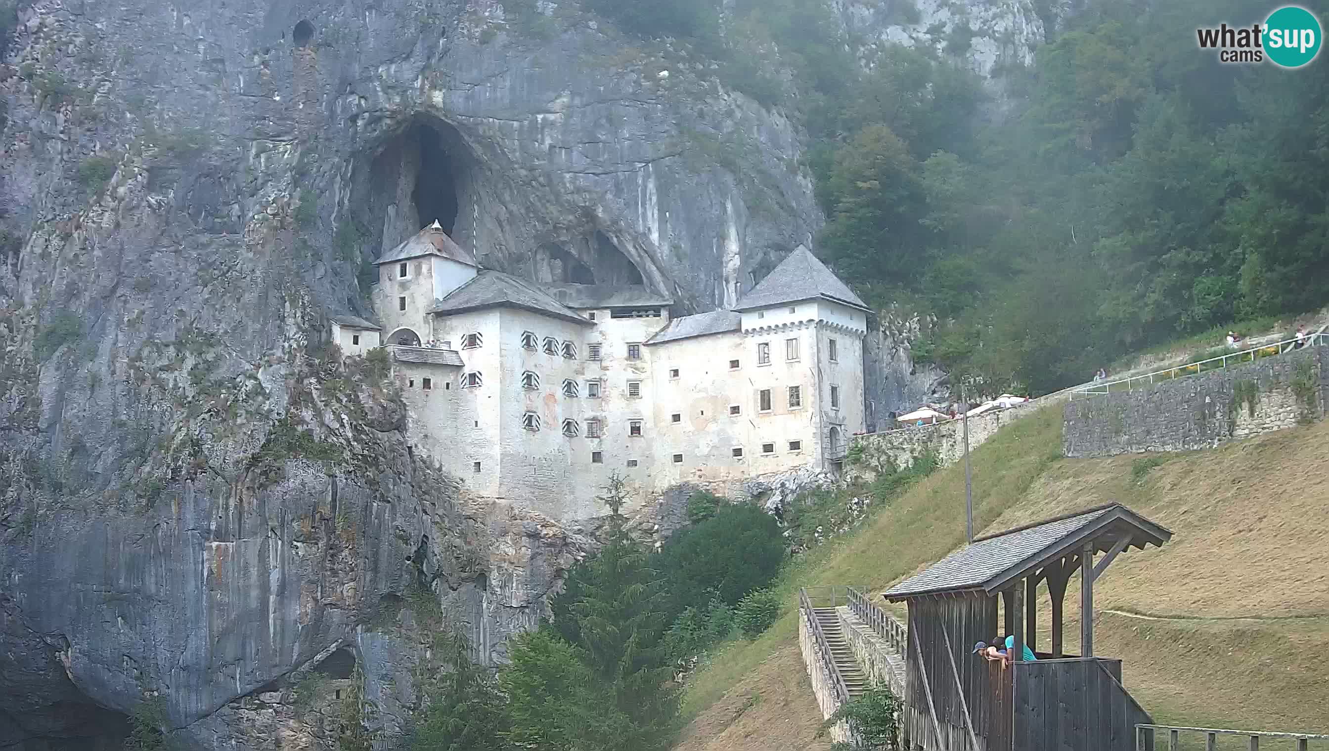 Live Webcam Grad Predjama – Château de Predjama – Postojna – Slovénie