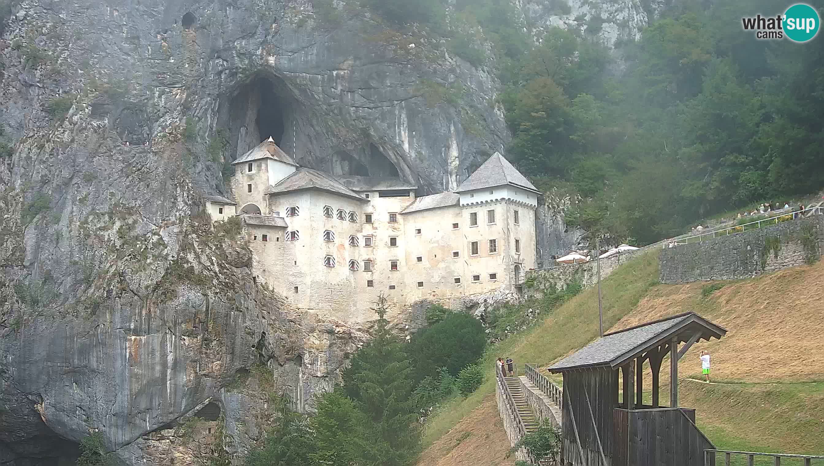 Live Webcam Höhlenburg Predjama – Postojna – Slowenien