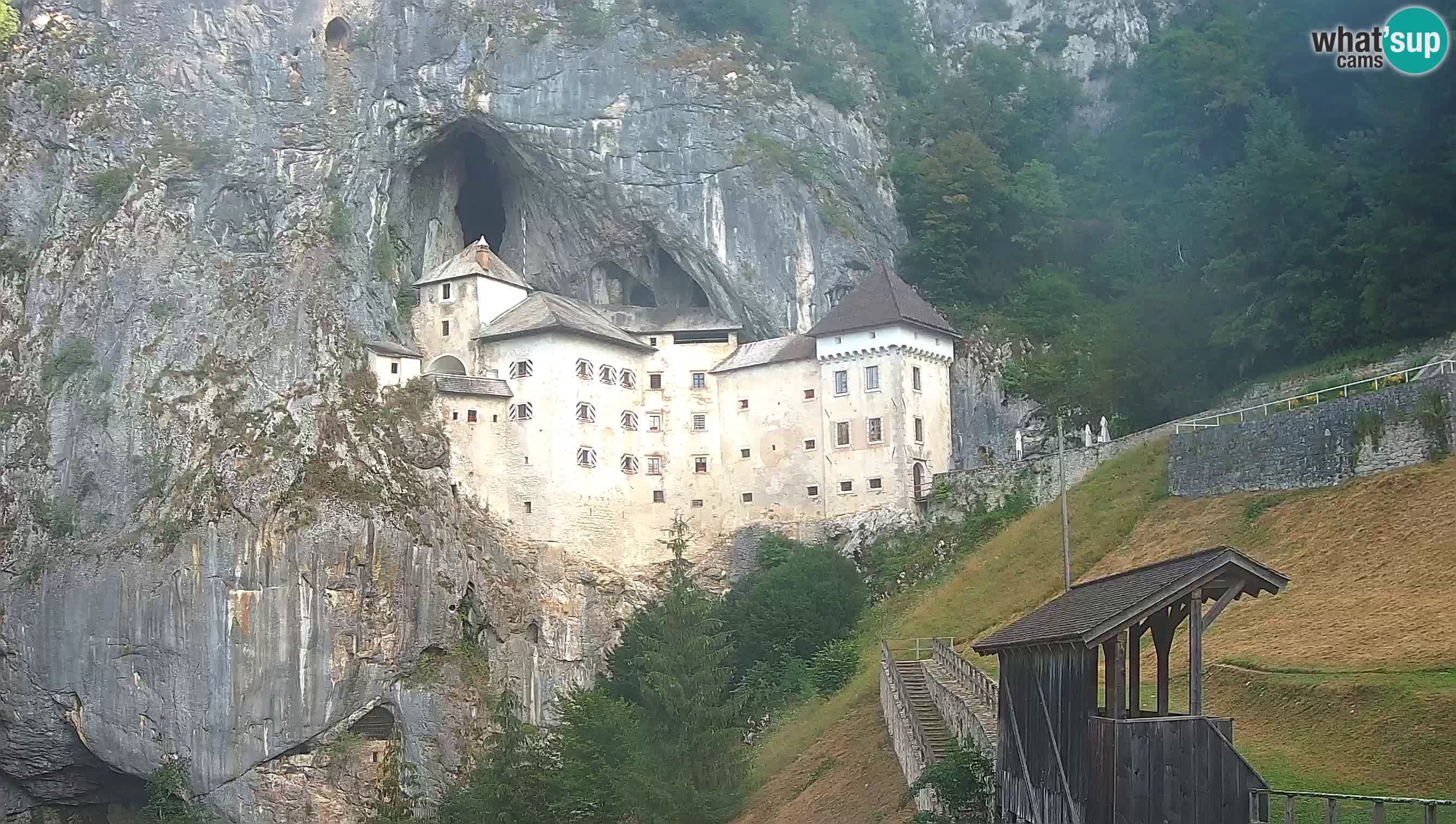 Live Webcam Höhlenburg Predjama – Postojna – Slowenien
