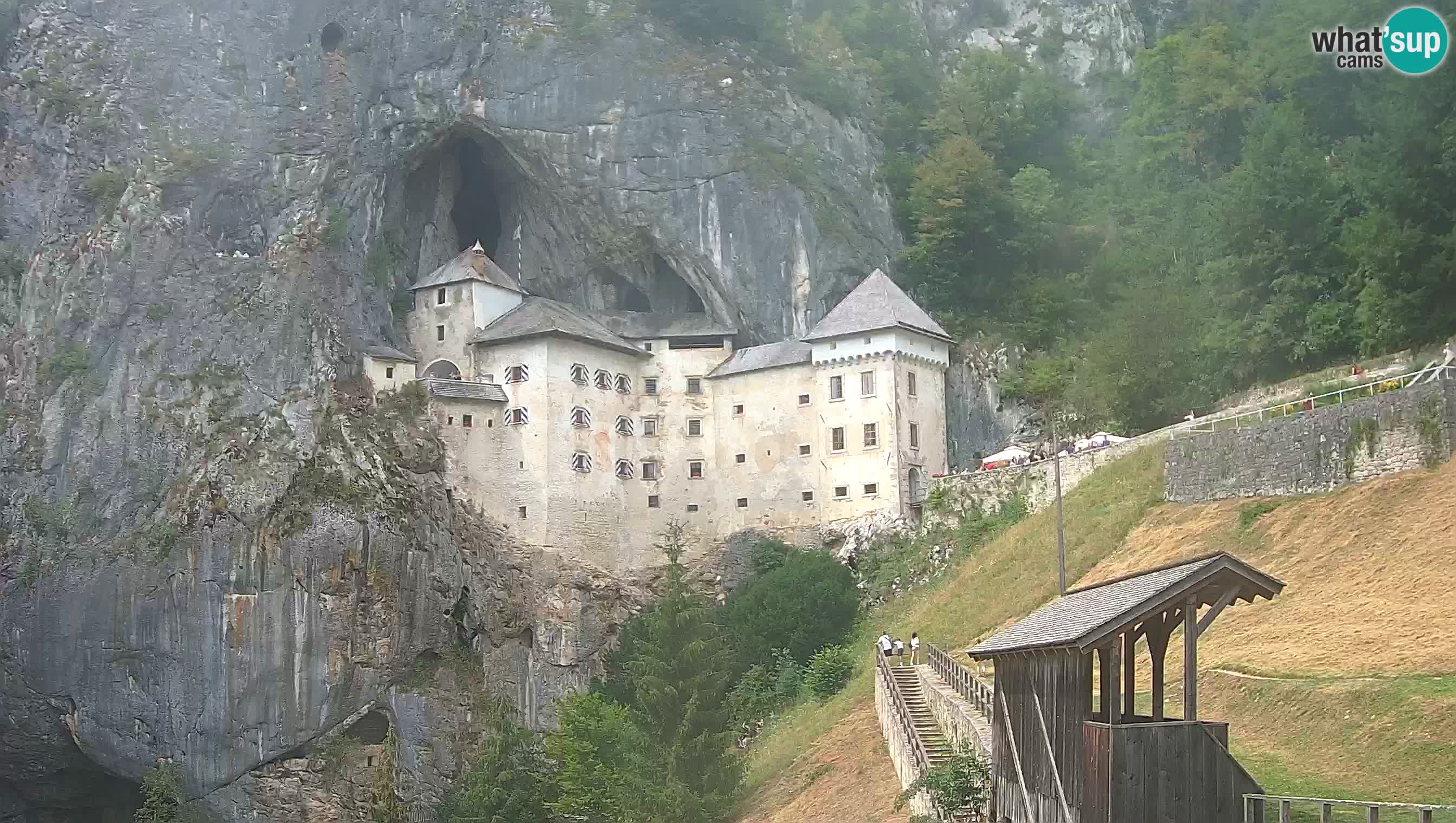 Live Webcam Höhlenburg Predjama – Postojna – Slowenien