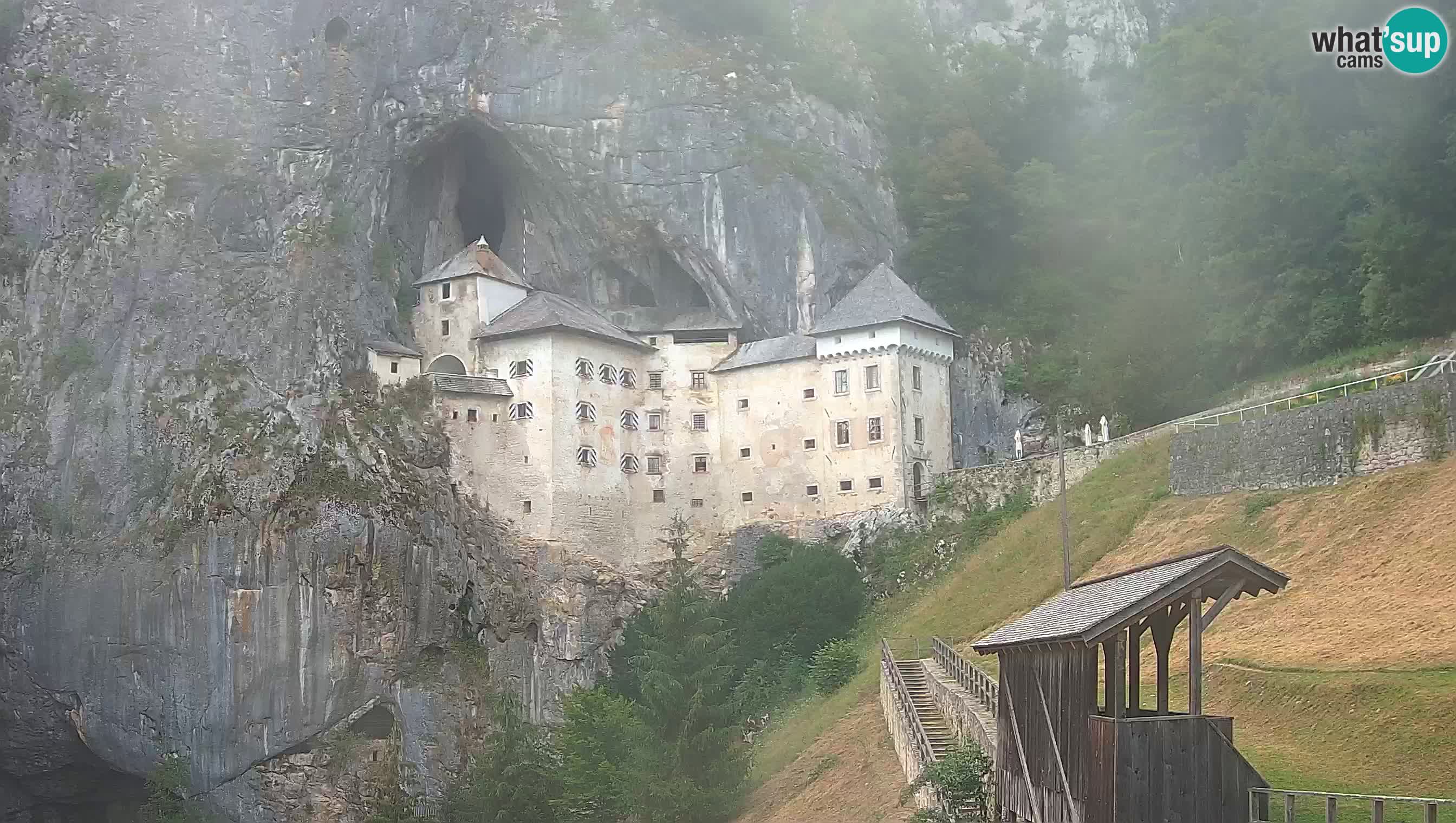 Live Webcam Höhlenburg Predjama – Postojna – Slowenien
