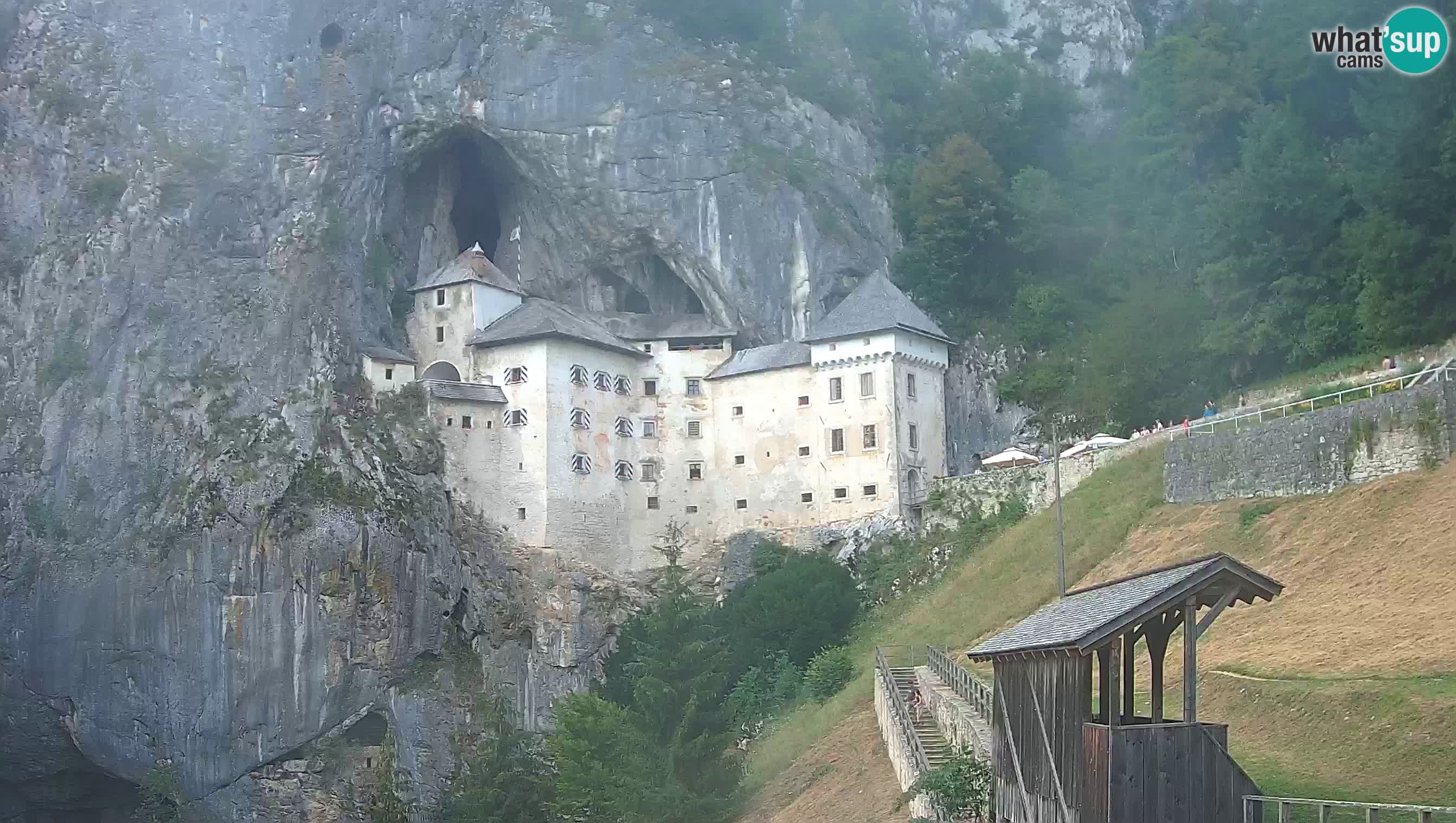 Live Webcam Grad Predjama – Château de Predjama – Postojna – Slovénie
