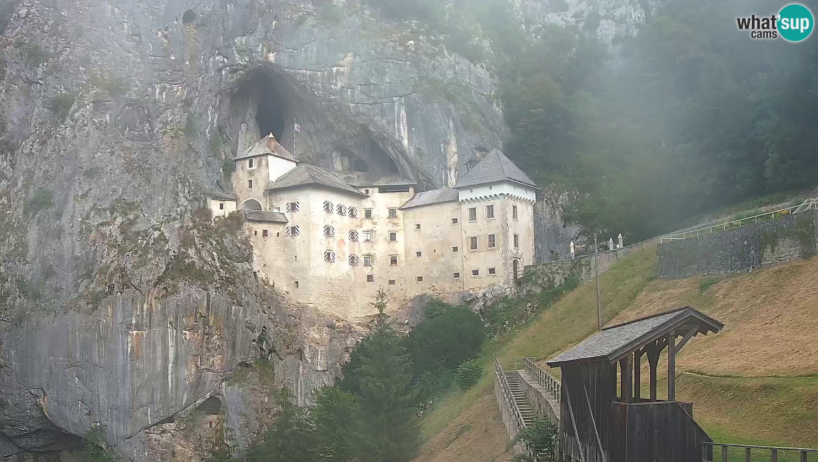 Live Webcam Castello di Predjama – Postumia – Slovenia