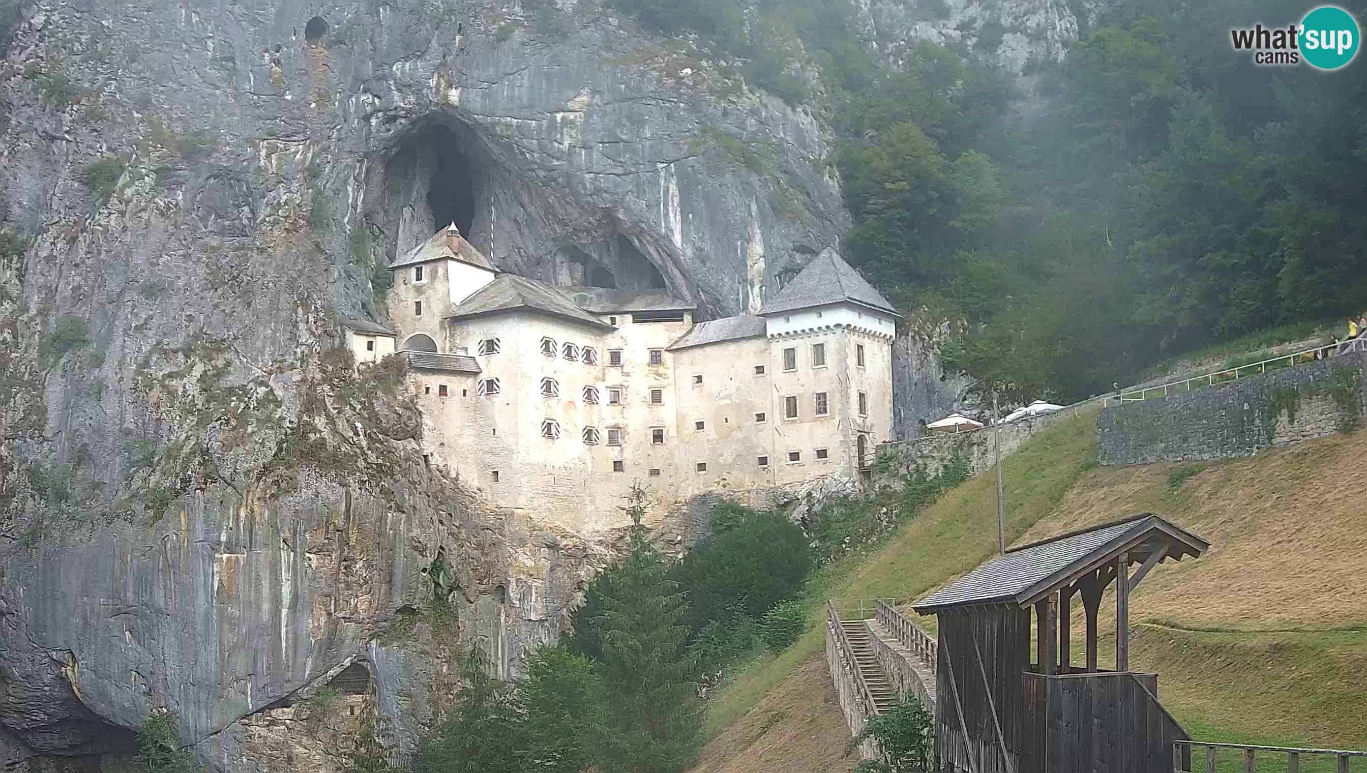 Live Webcam Grad Predjama – Château de Predjama – Postojna – Slovénie