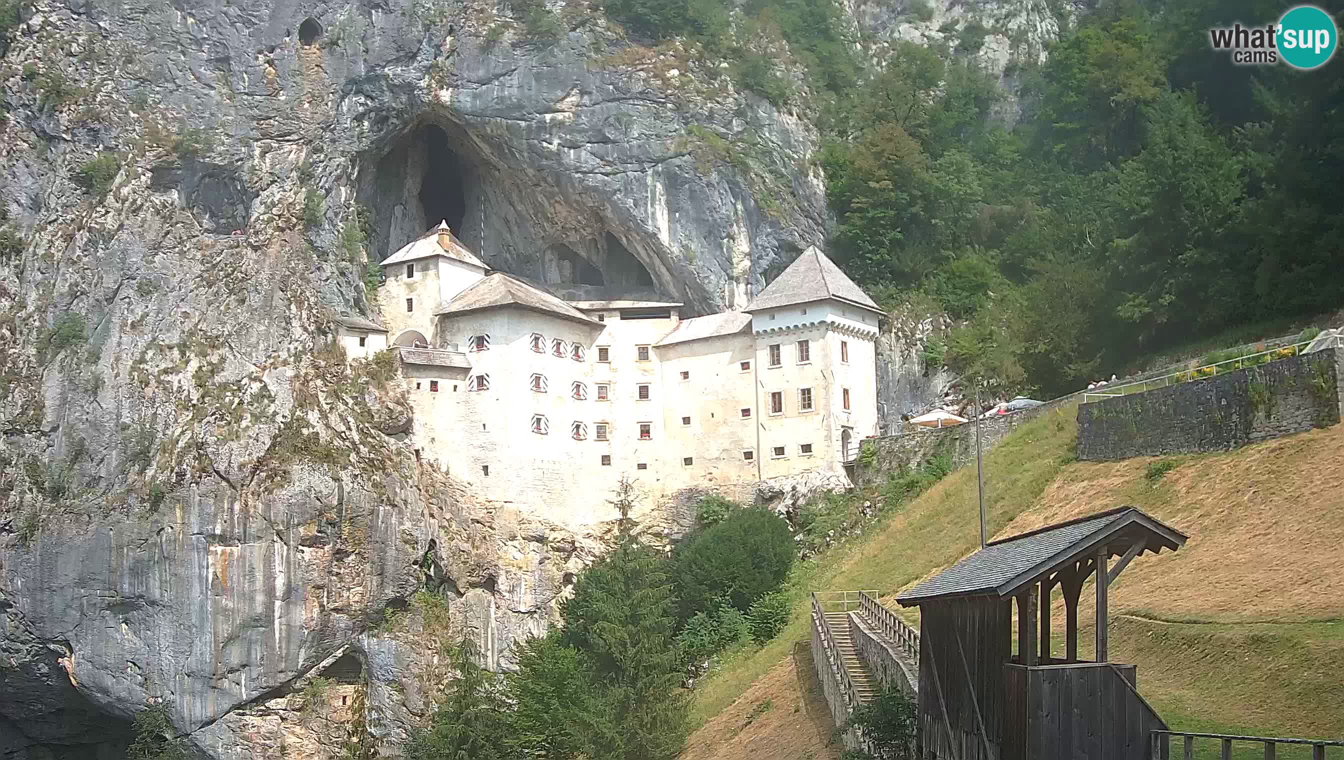 Live Webcam Grad Predjama – Château de Predjama – Postojna – Slovénie