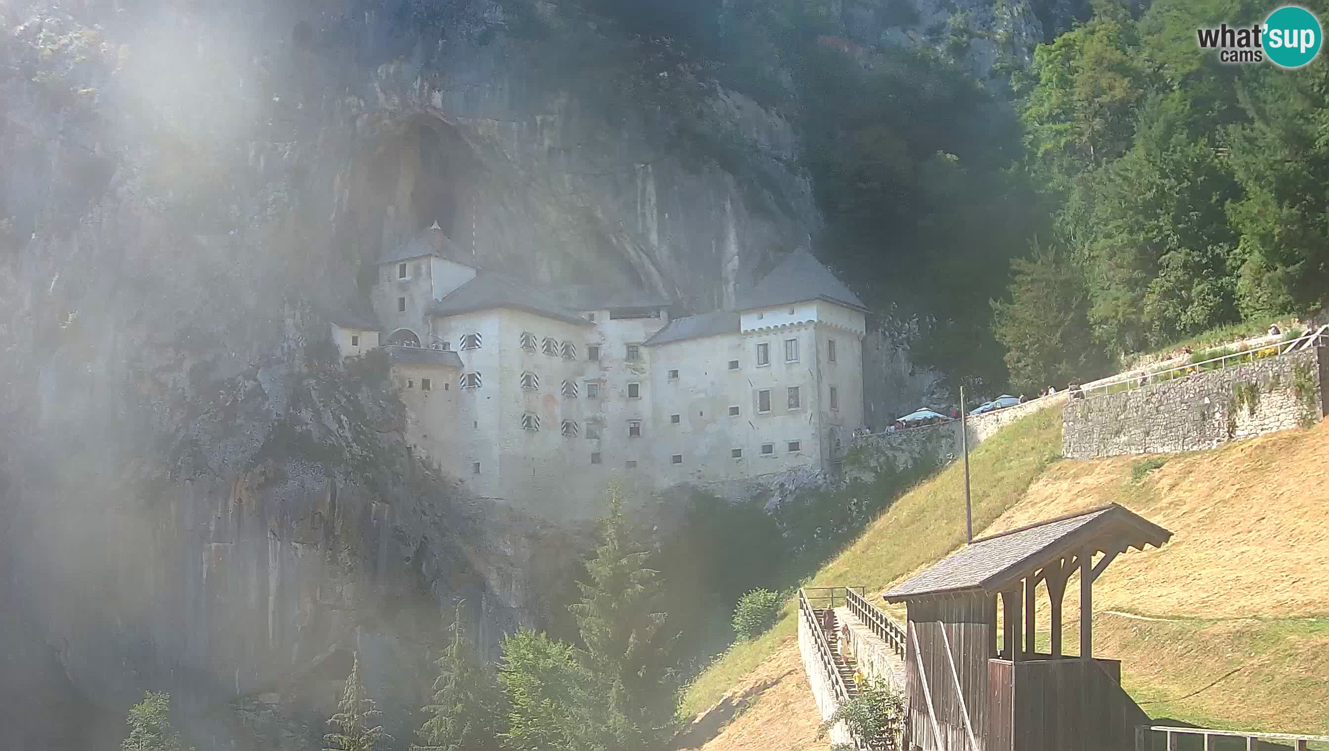 Live Webcam Predjamski grad – Predjama Castle – Postojna – Slovenia