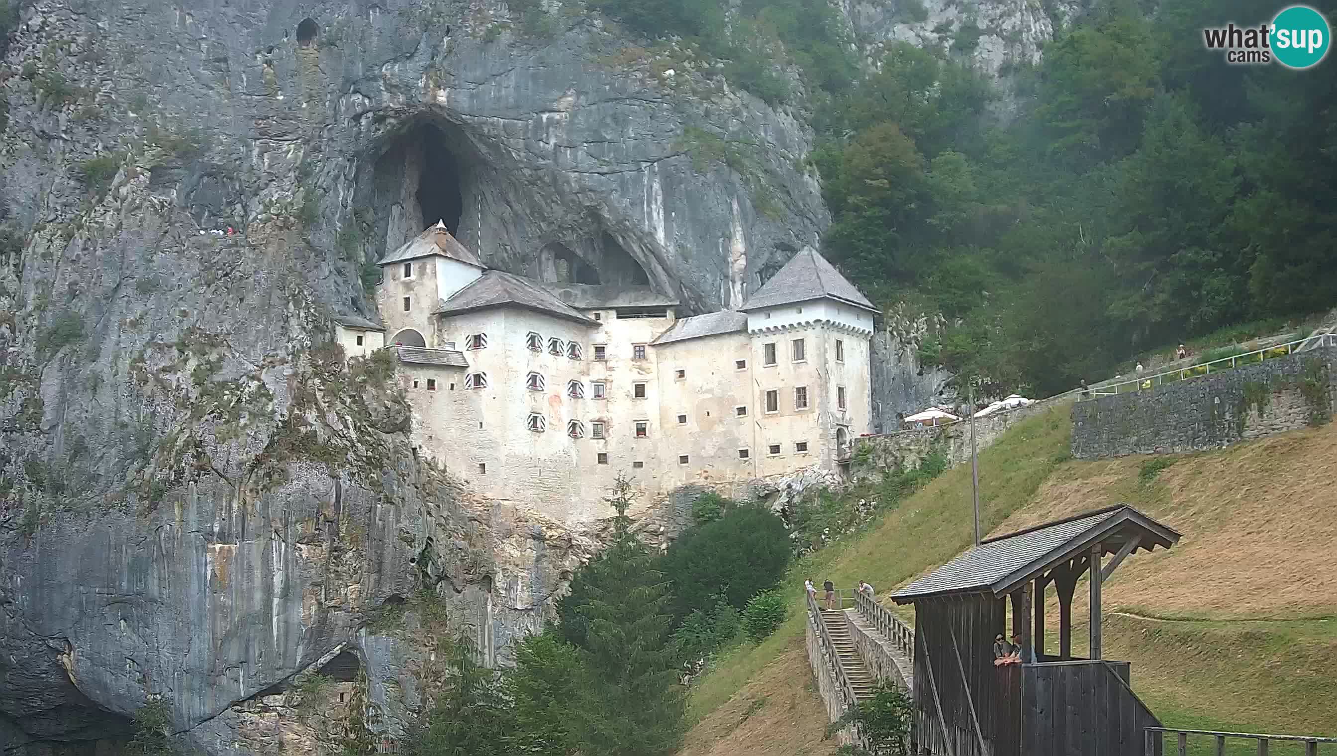 Live Webcam Grad Predjama – Château de Predjama – Postojna – Slovénie