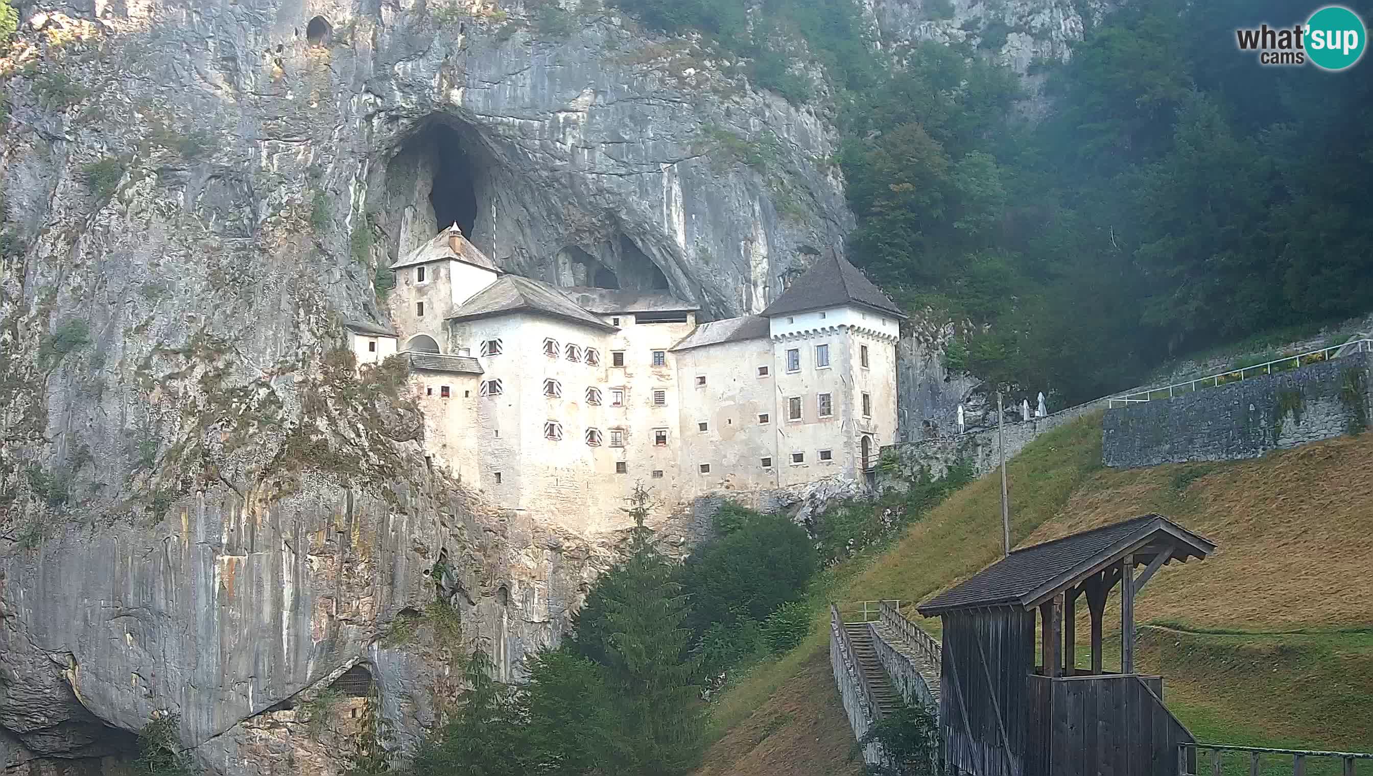 Live Webcam Castello di Predjama – Postumia – Slovenia