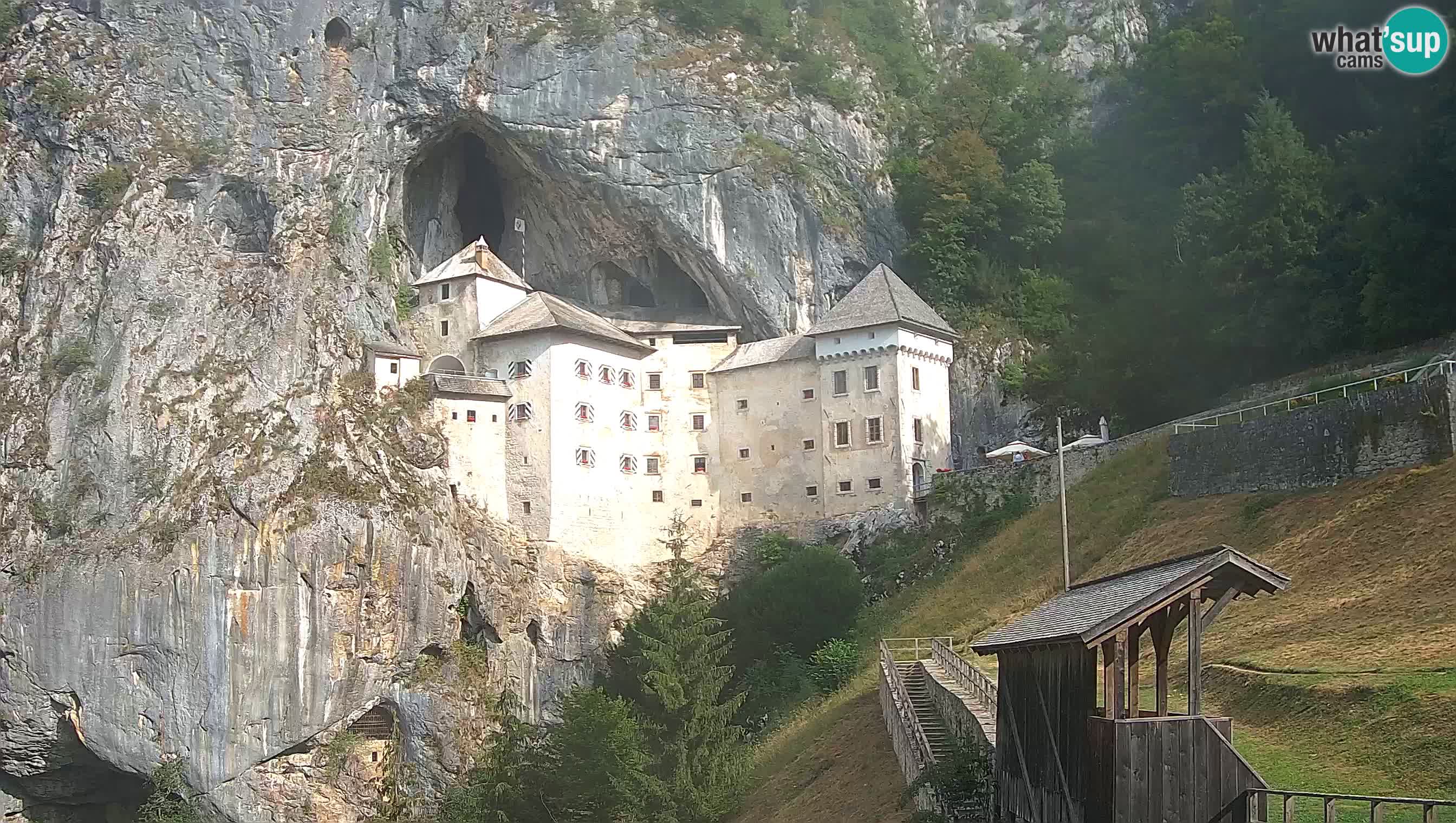 Live Webcam Predjamski grad – Predjama Castle – Postojna – Slovenia