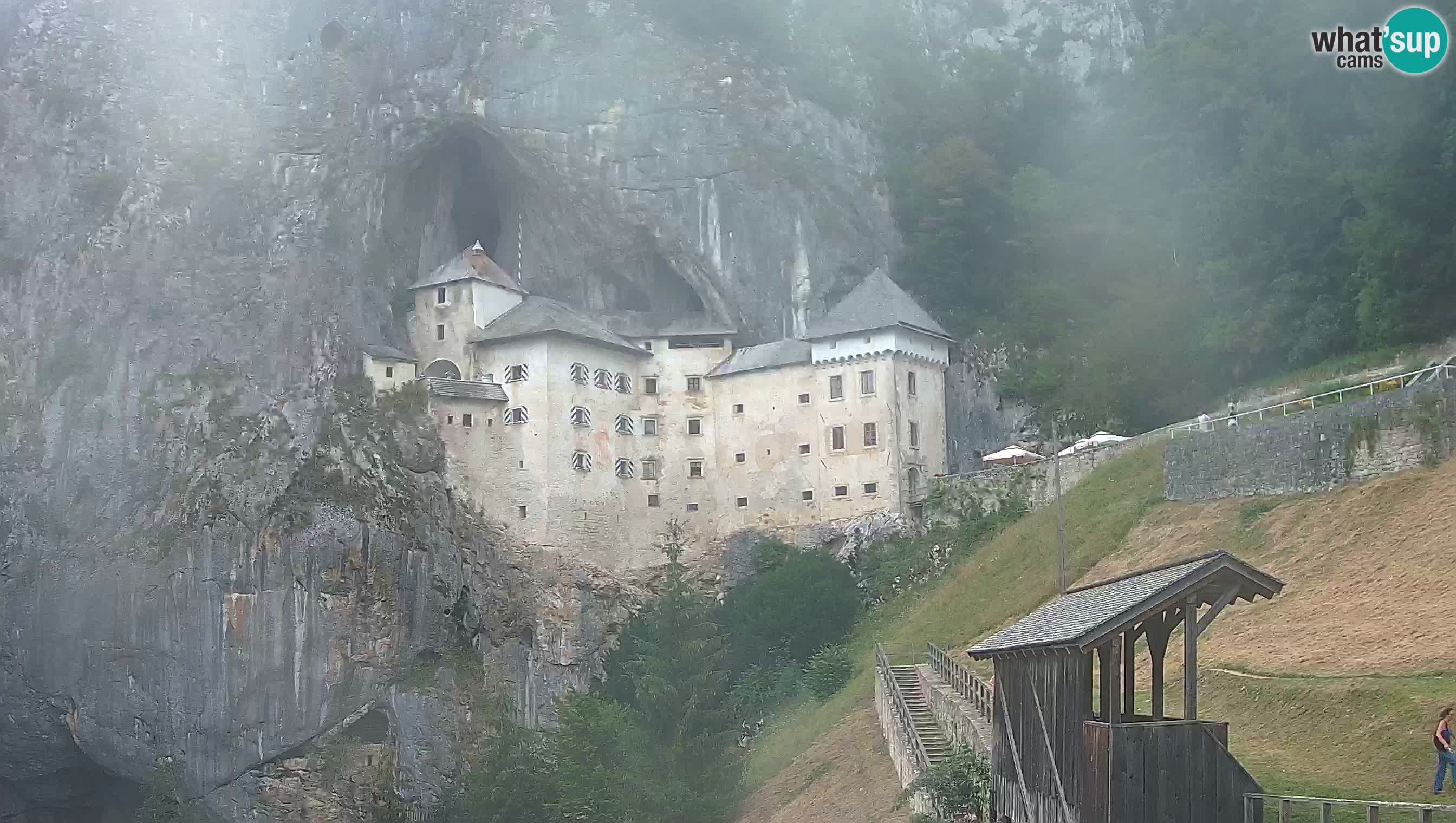 Live Webcam Höhlenburg Predjama – Postojna – Slowenien
