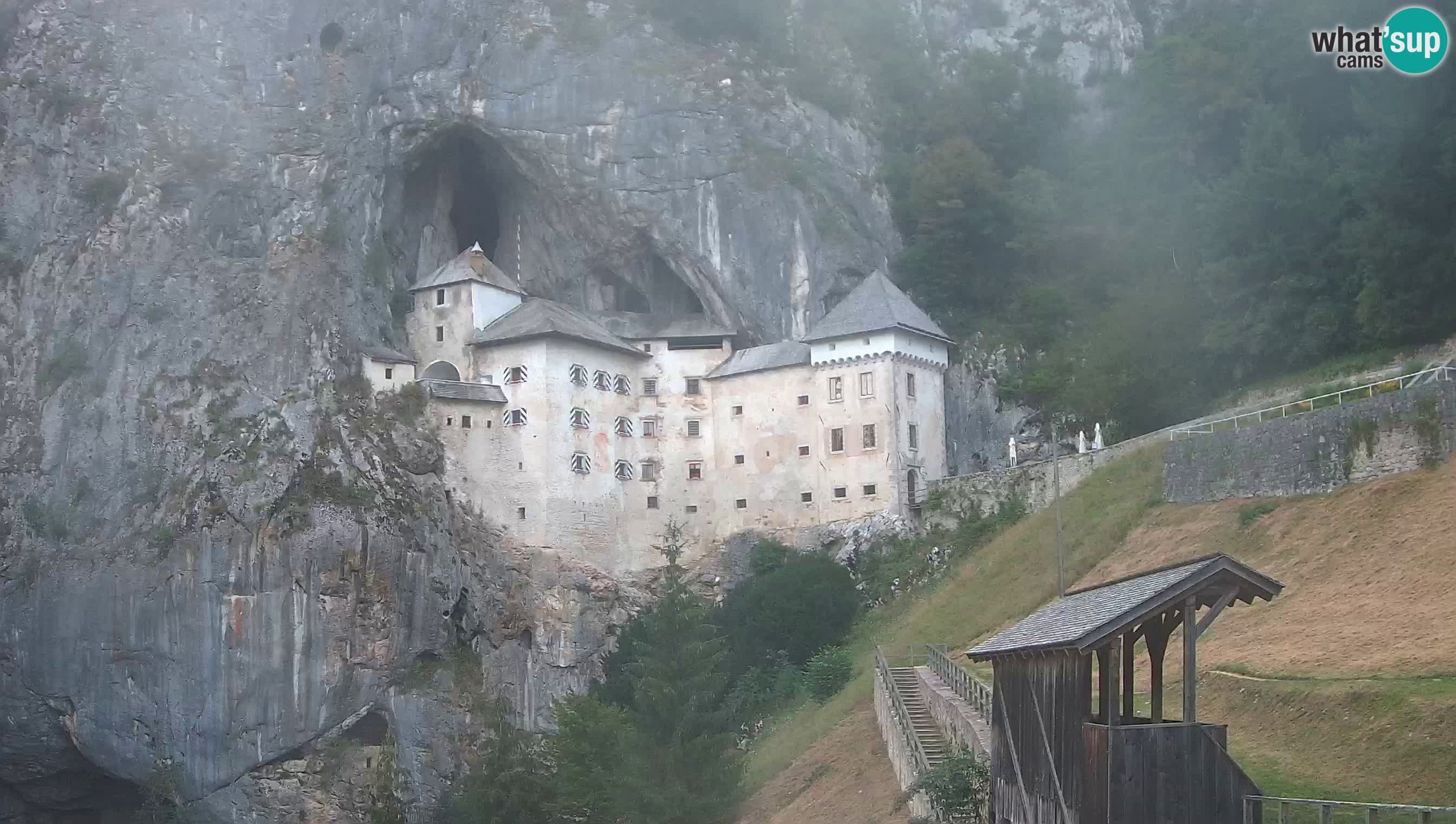 Live Webcam Höhlenburg Predjama – Postojna – Slowenien