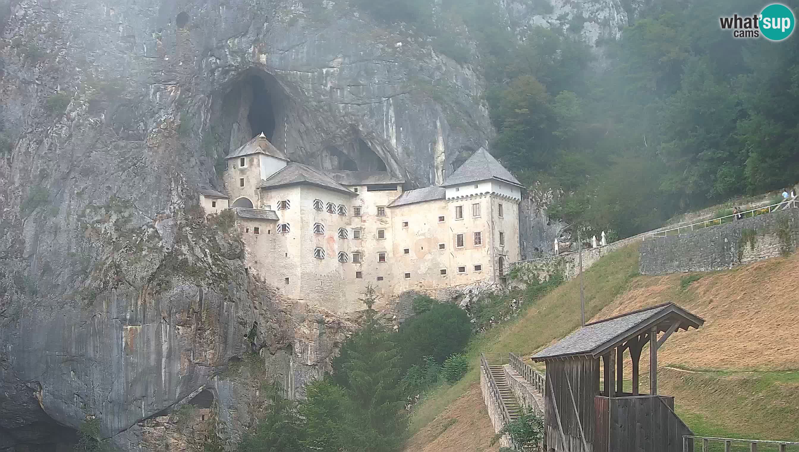 Web kamera Predjamski dvorac – Postojna – Slovenija