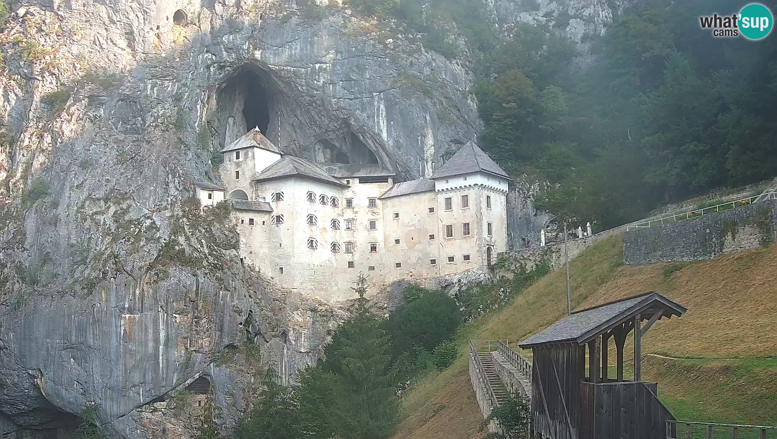 Web kamera Predjamski dvorac – Postojna – Slovenija