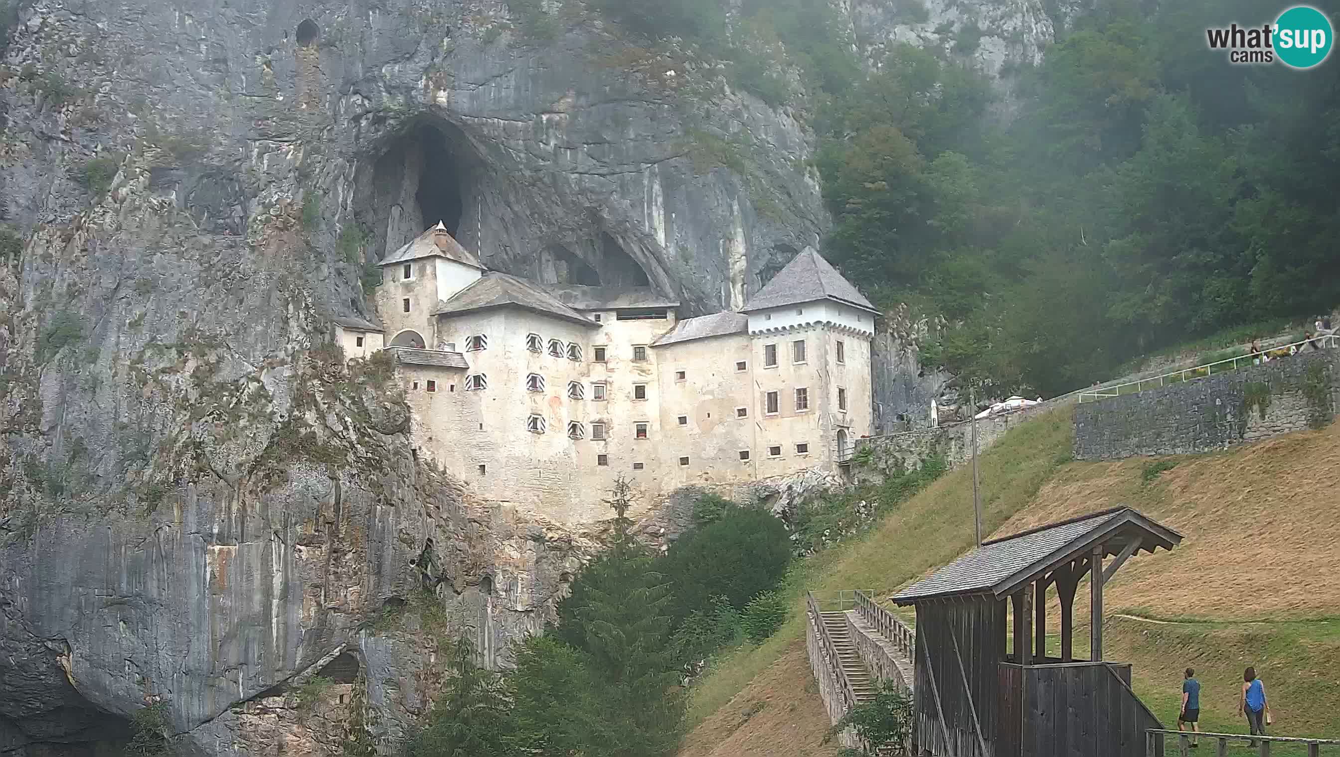 Live Webcam Grad Predjama – Château de Predjama – Postojna – Slovénie