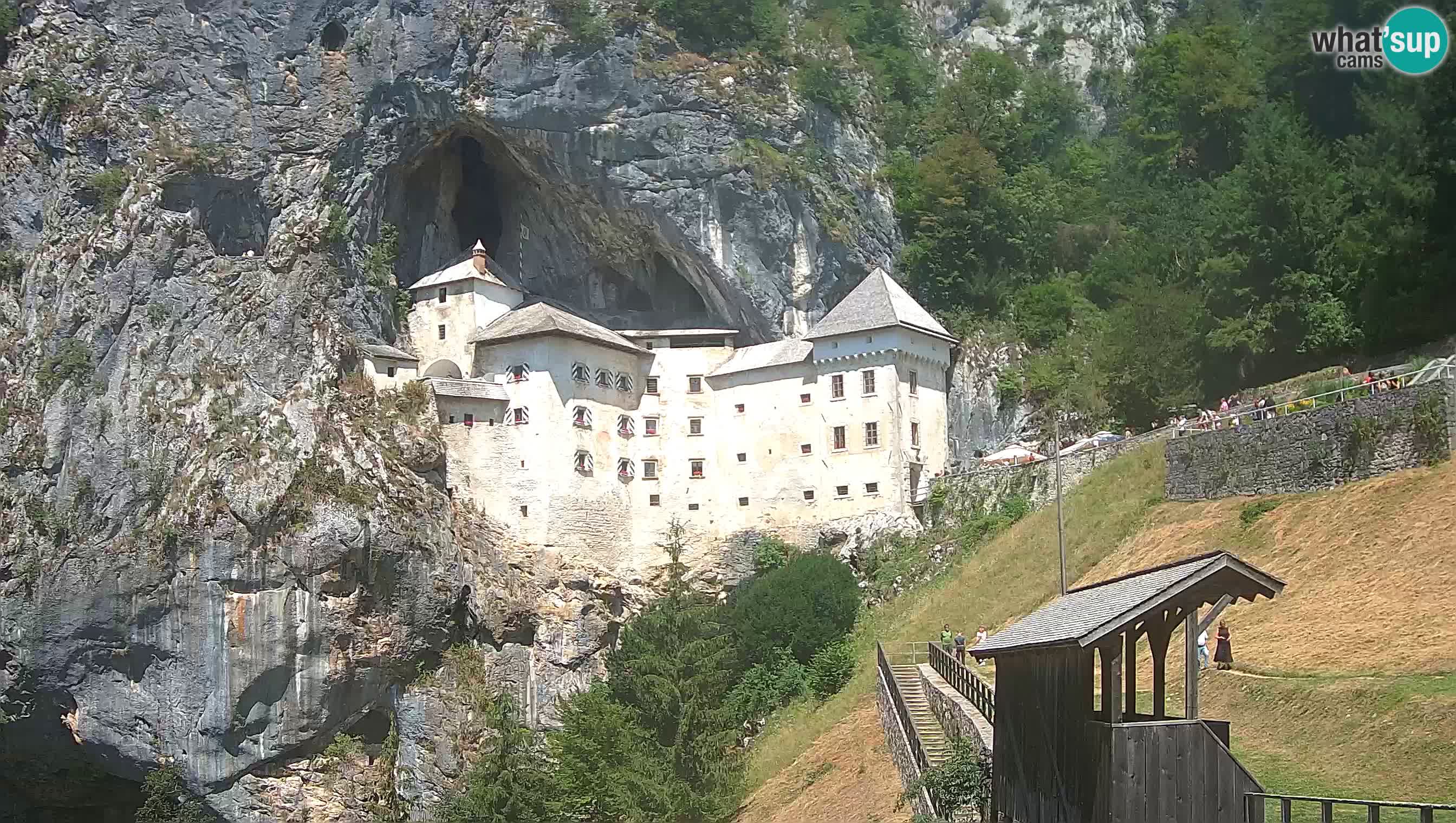 Live Webcam Grad Predjama – Château de Predjama – Postojna – Slovénie
