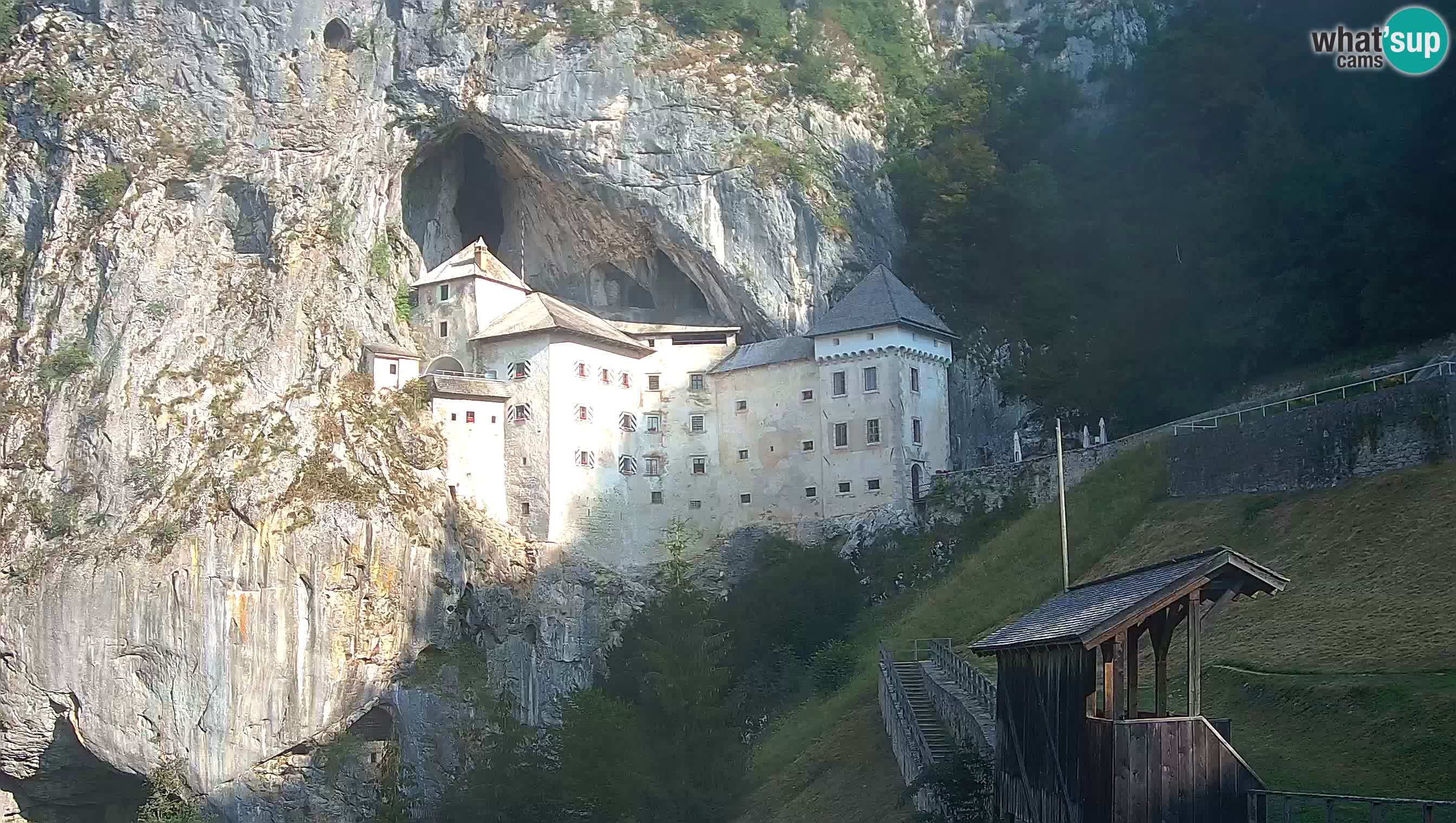 Live Webcam Predjamski grad – Predjama Castle – Postojna – Slovenia