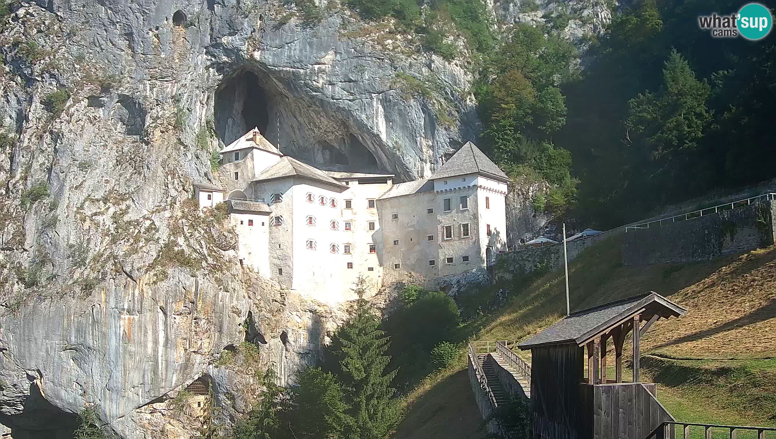 Live Webcam Höhlenburg Predjama – Postojna – Slowenien