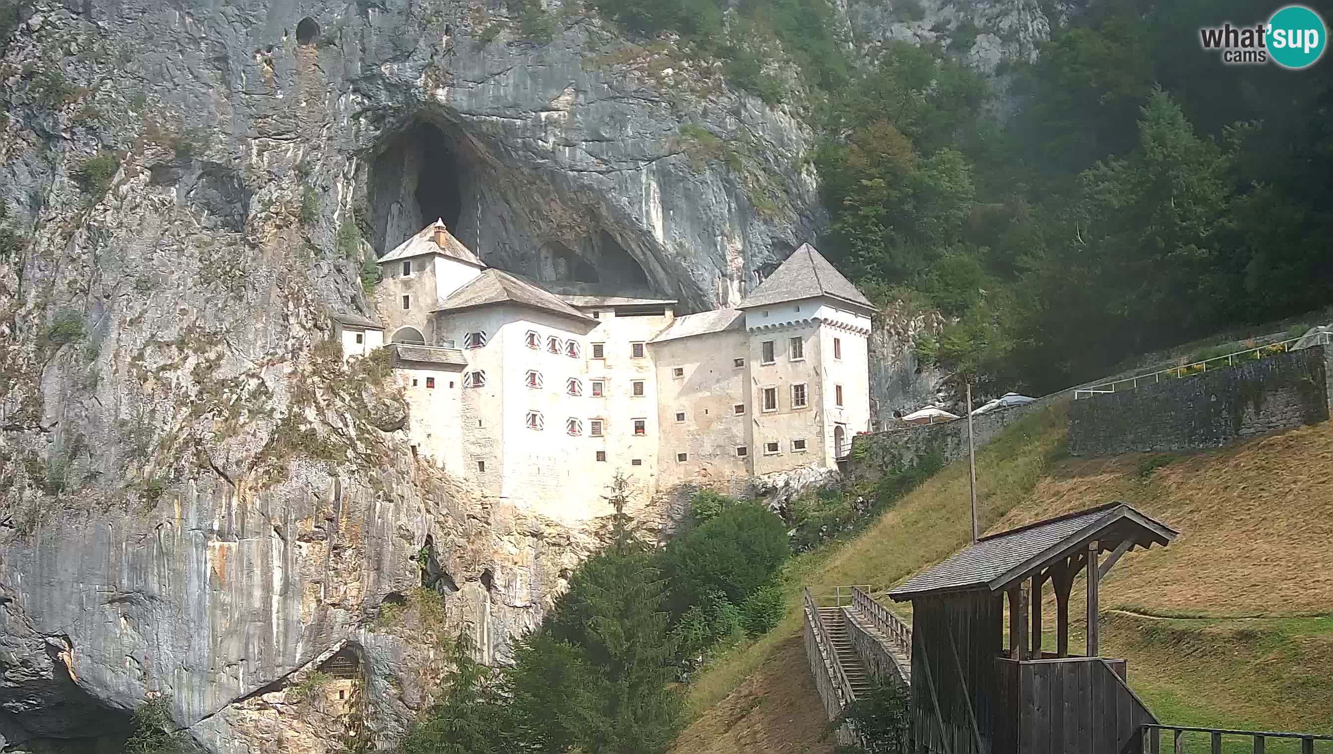 Live Webcam Predjamski grad – Predjama Castle – Postojna – Slovenia