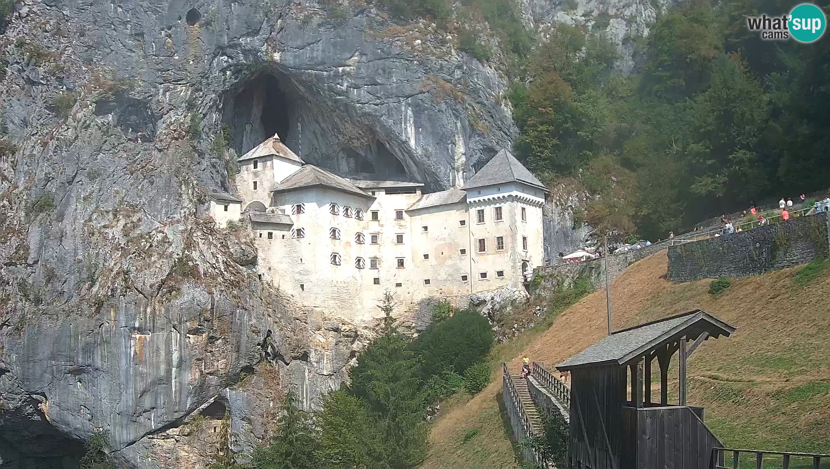 Live Webcam Grad Predjama – Château de Predjama – Postojna – Slovénie