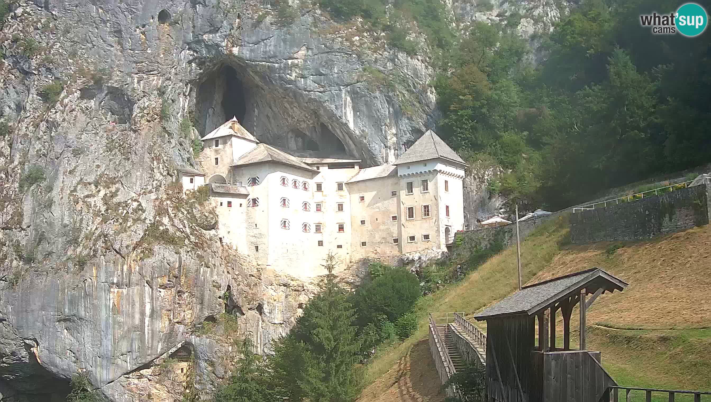 Web kamera Predjamski dvorac – Postojna – Slovenija