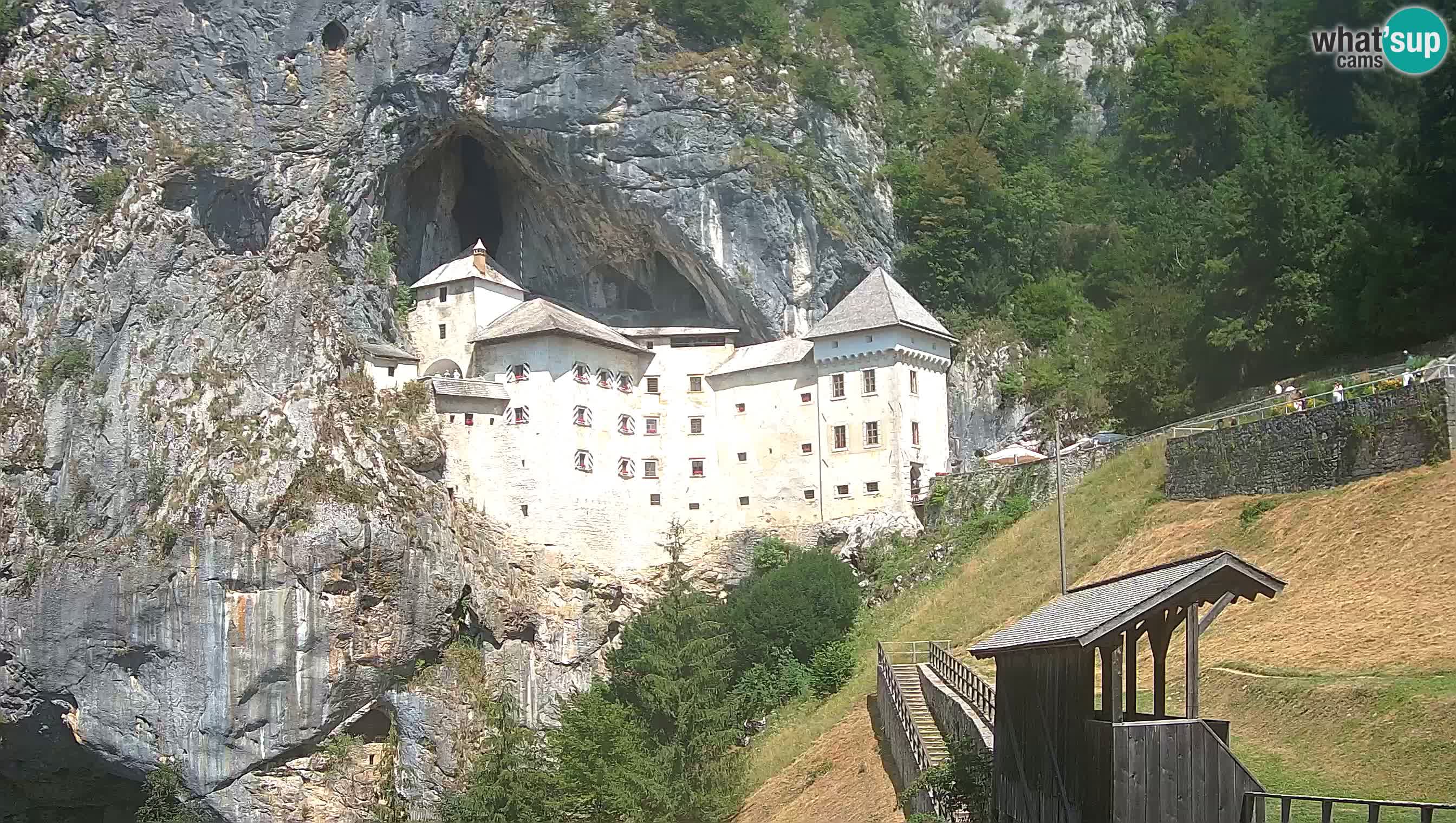 Live Webcam Höhlenburg Predjama – Postojna – Slowenien