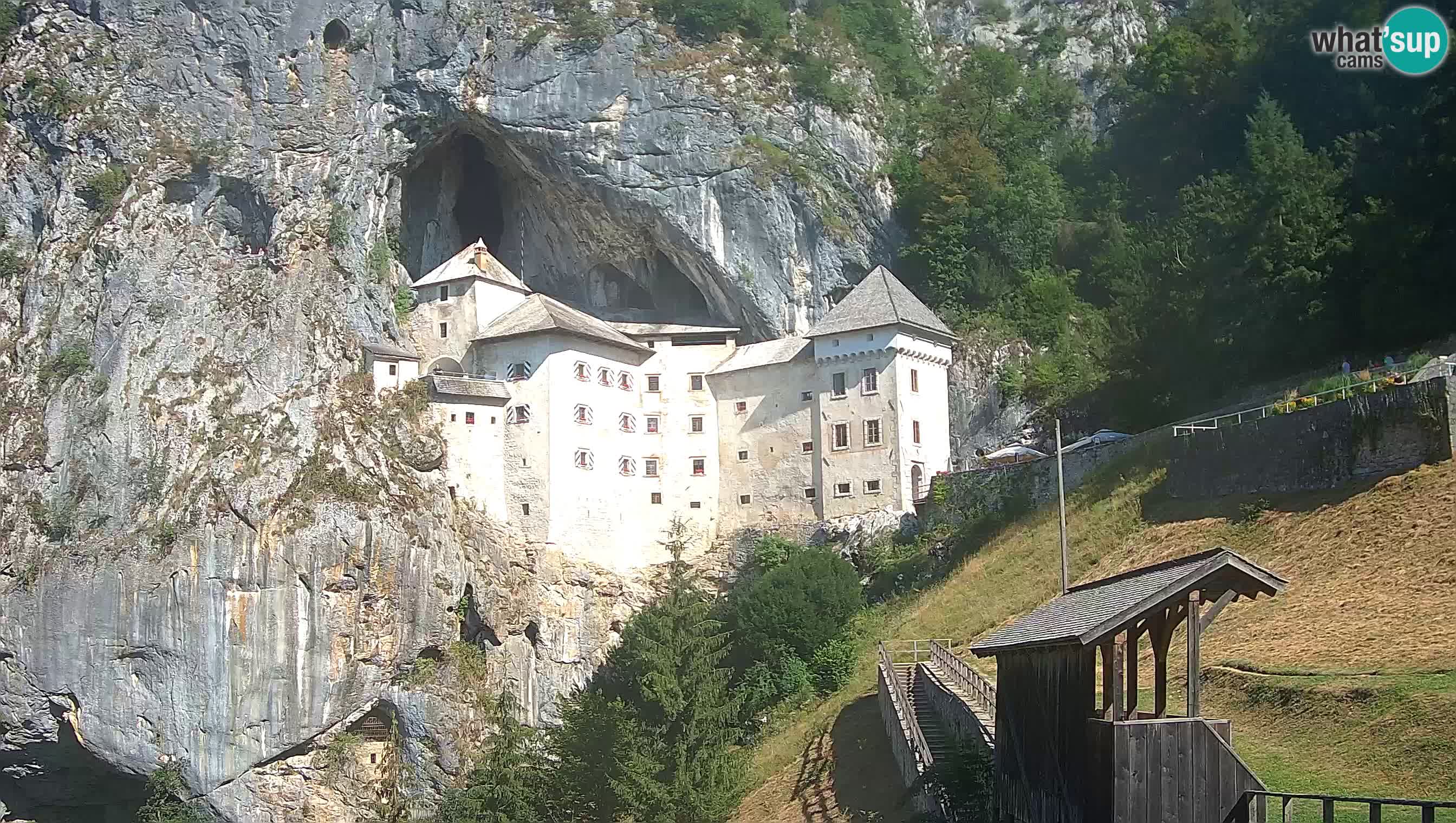 Live Webcam Grad Predjama – Château de Predjama – Postojna – Slovénie