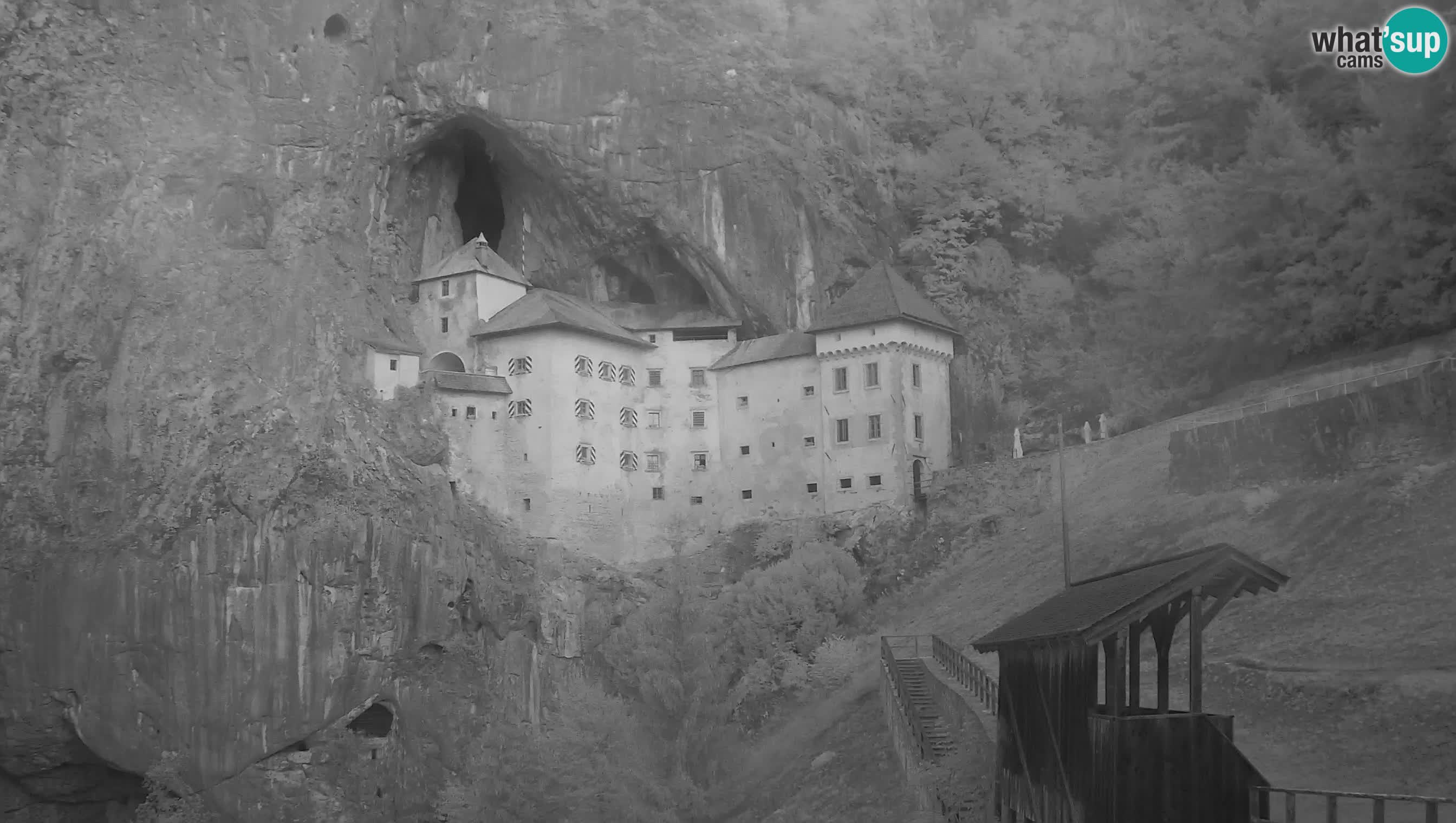 Web kamera Predjamski dvorac – Postojna – Slovenija