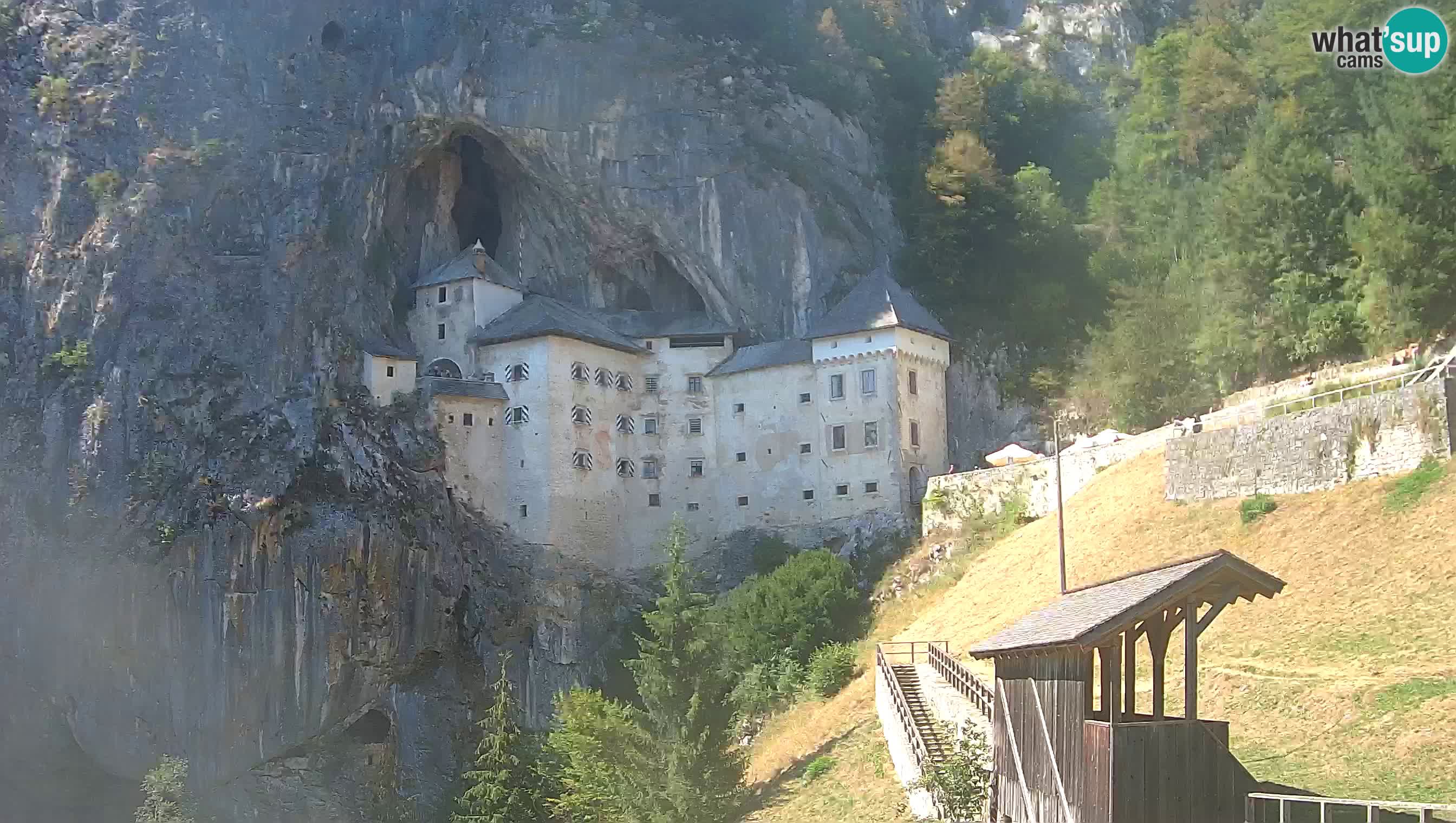 Live Webcam Predjamski grad – Predjama Castle – Postojna – Slovenia
