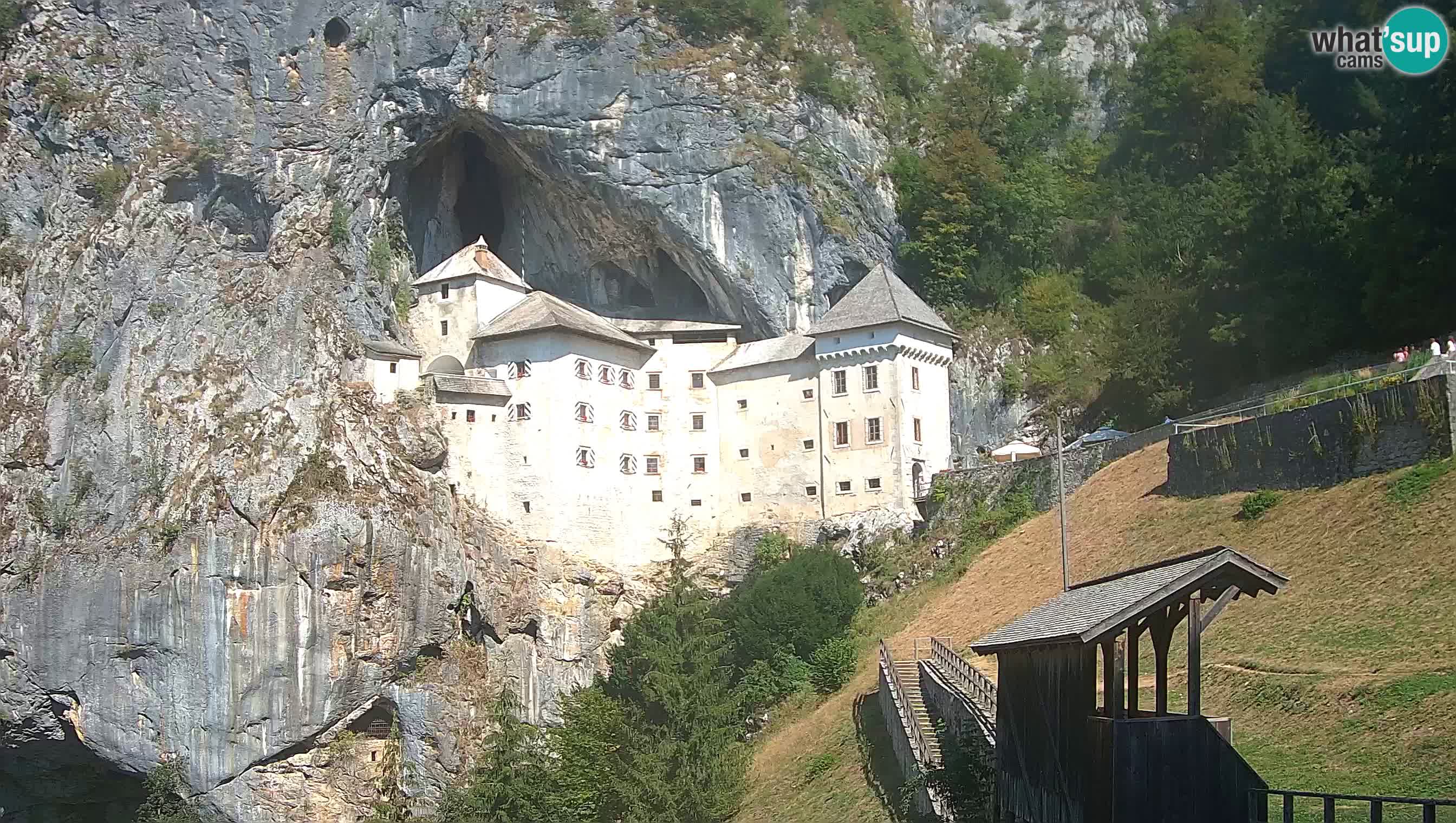 Live Webcam Höhlenburg Predjama – Postojna – Slowenien