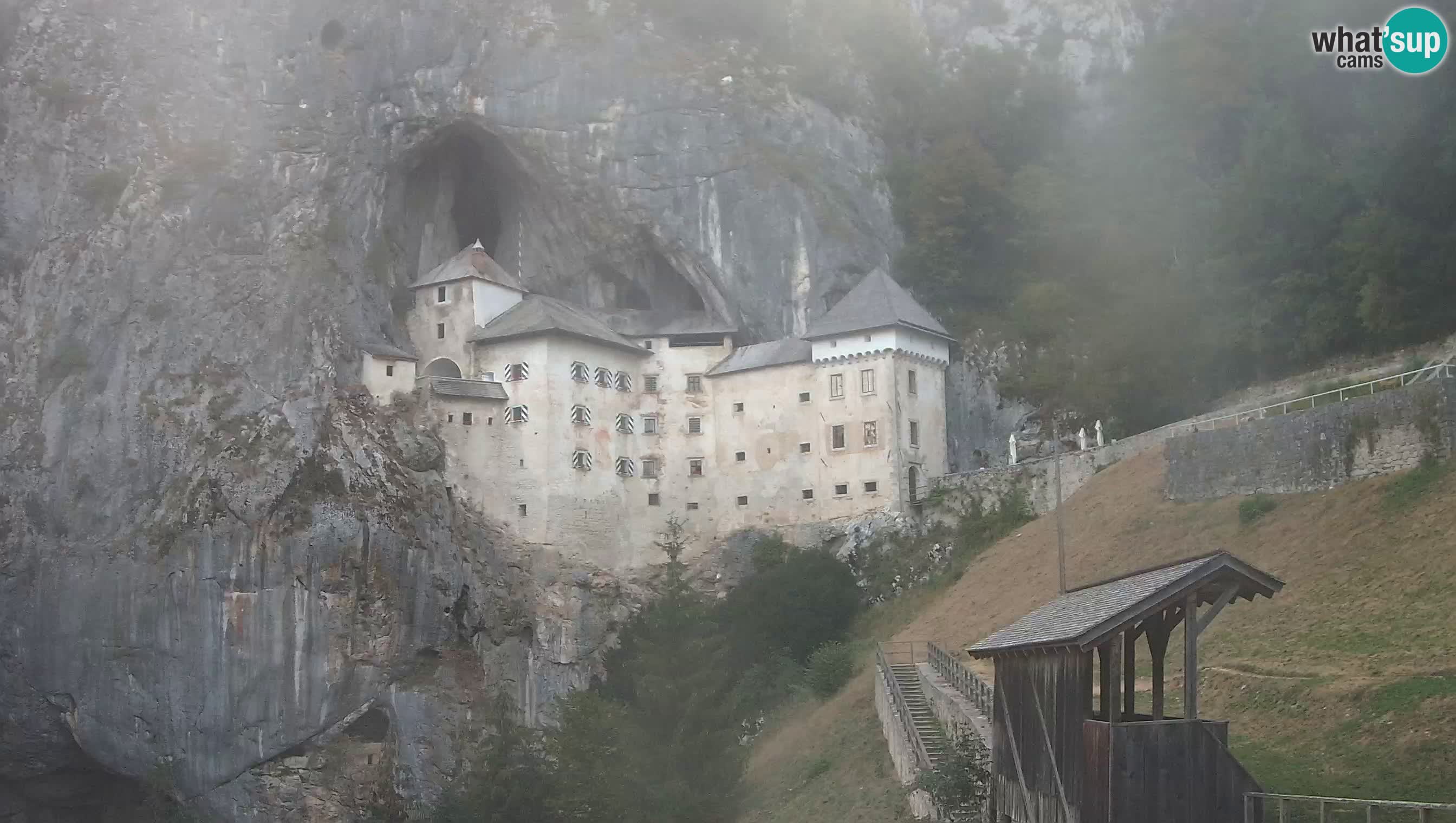 Live Webcam Höhlenburg Predjama – Postojna – Slowenien
