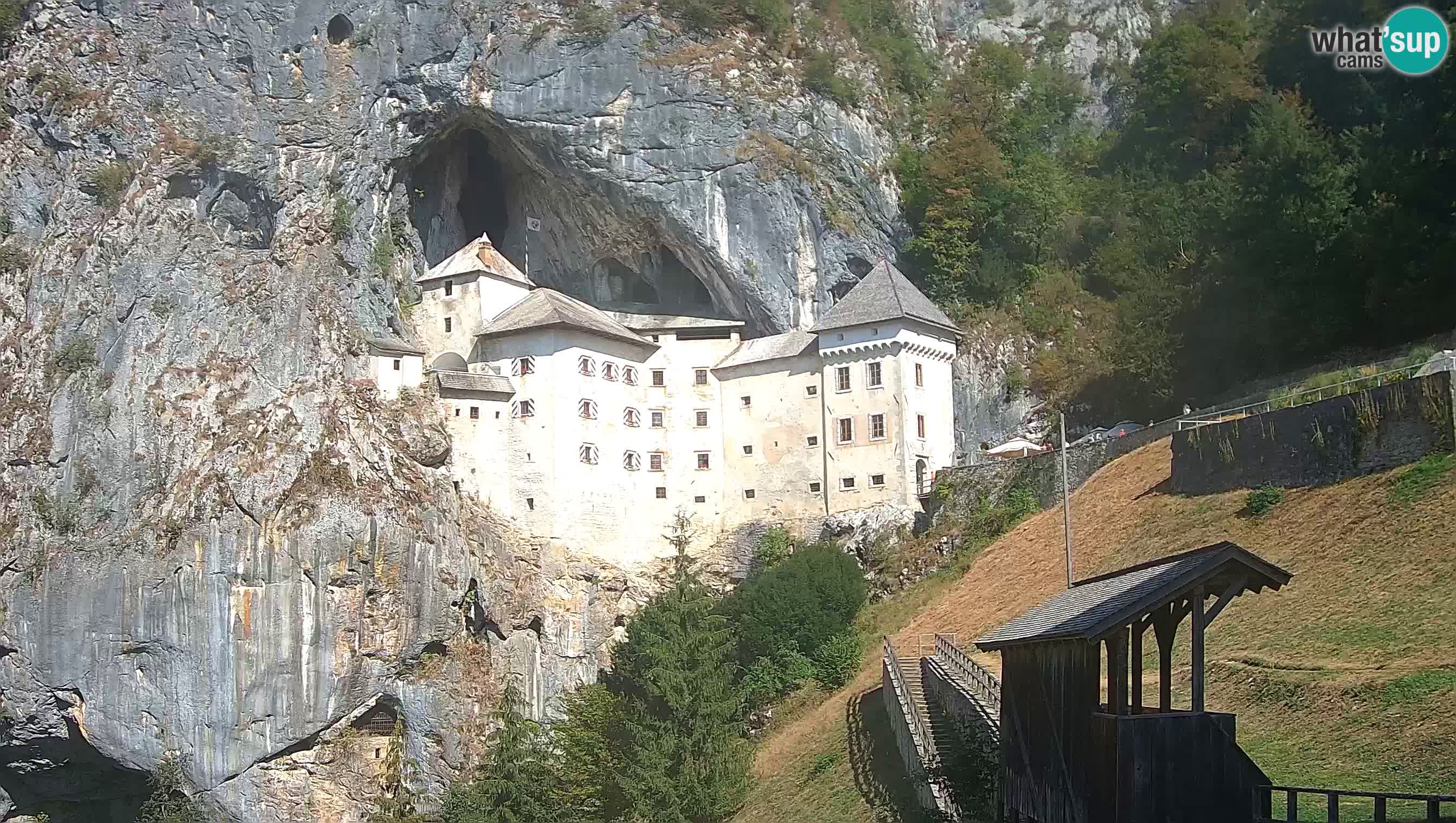 Live Webcam Höhlenburg Predjama – Postojna – Slowenien