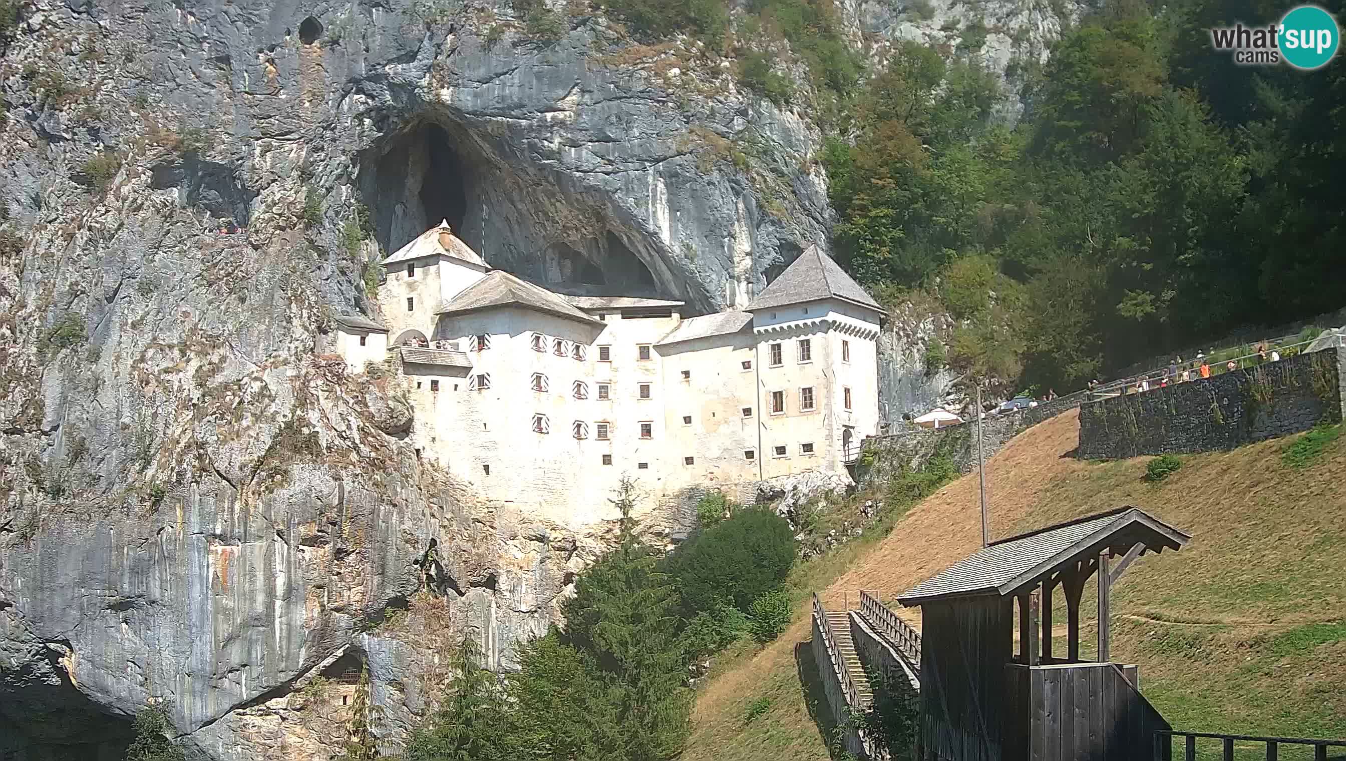 Live Webcam Höhlenburg Predjama – Postojna – Slowenien