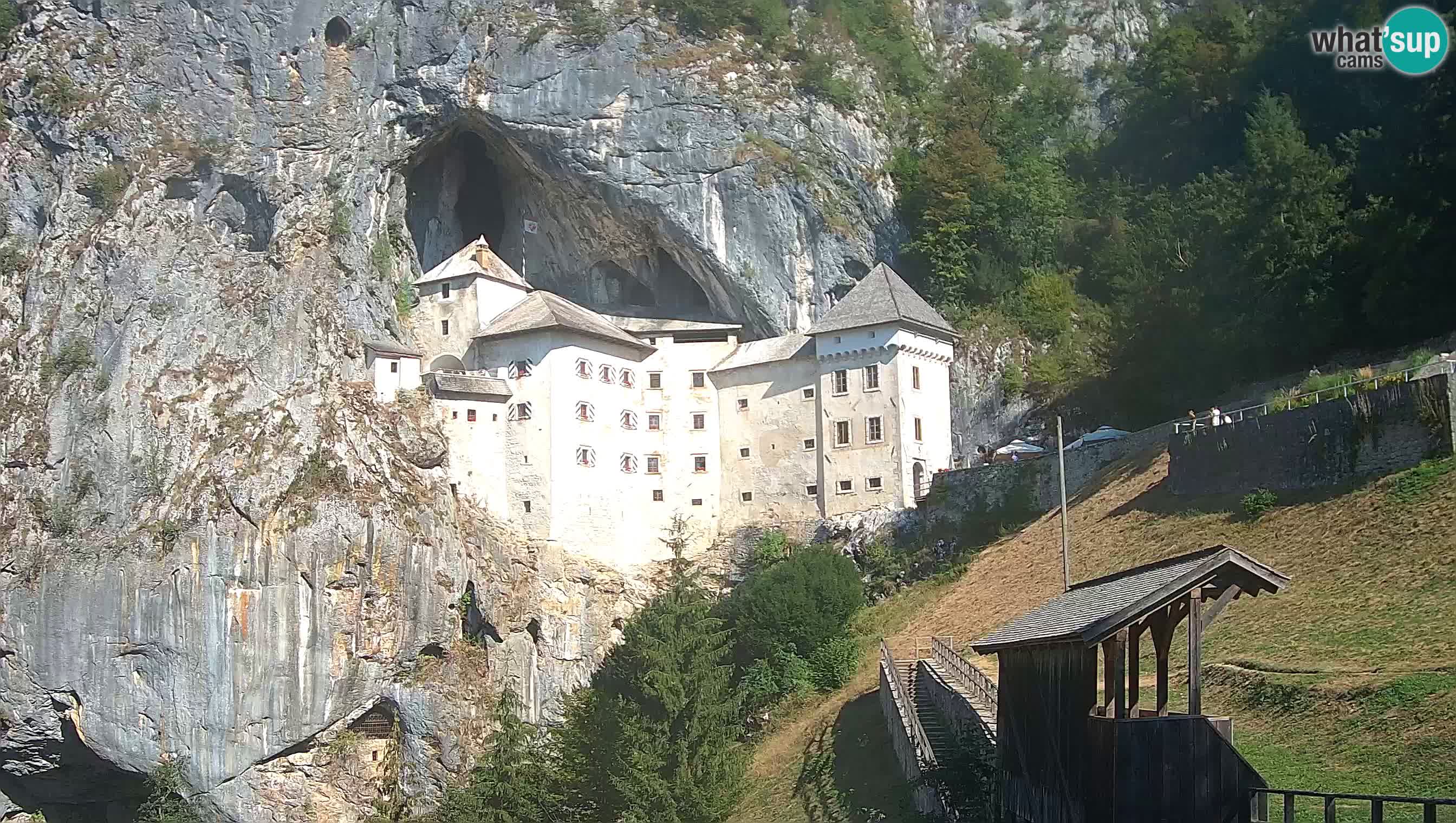 Live Webcam Höhlenburg Predjama – Postojna – Slowenien