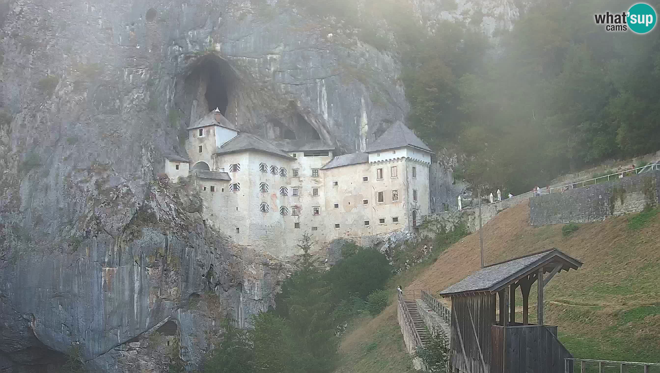 Live Webcam Höhlenburg Predjama – Postojna – Slowenien