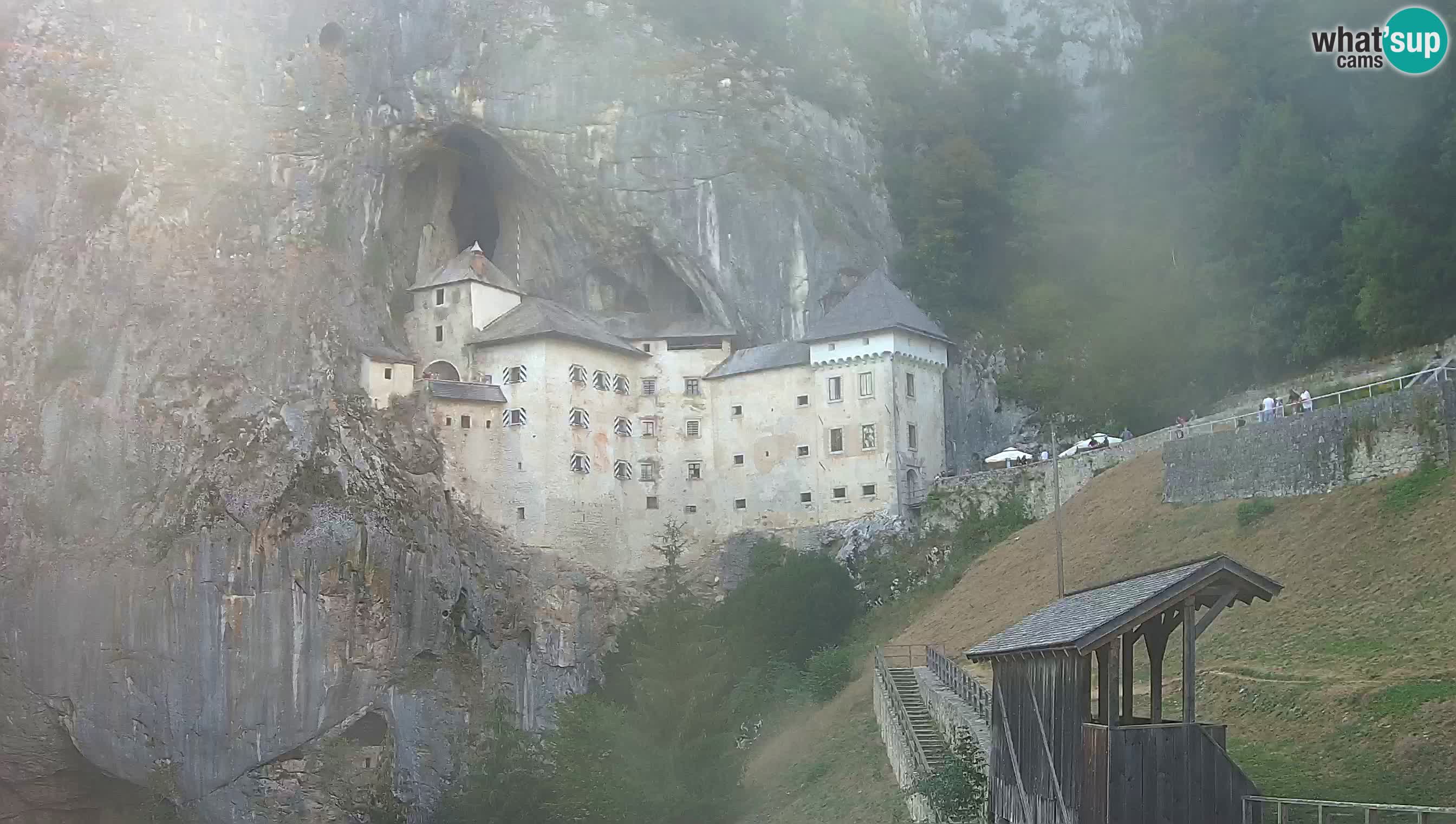 Live Webcam Predjamski grad – Predjama Castle – Postojna – Slovenia