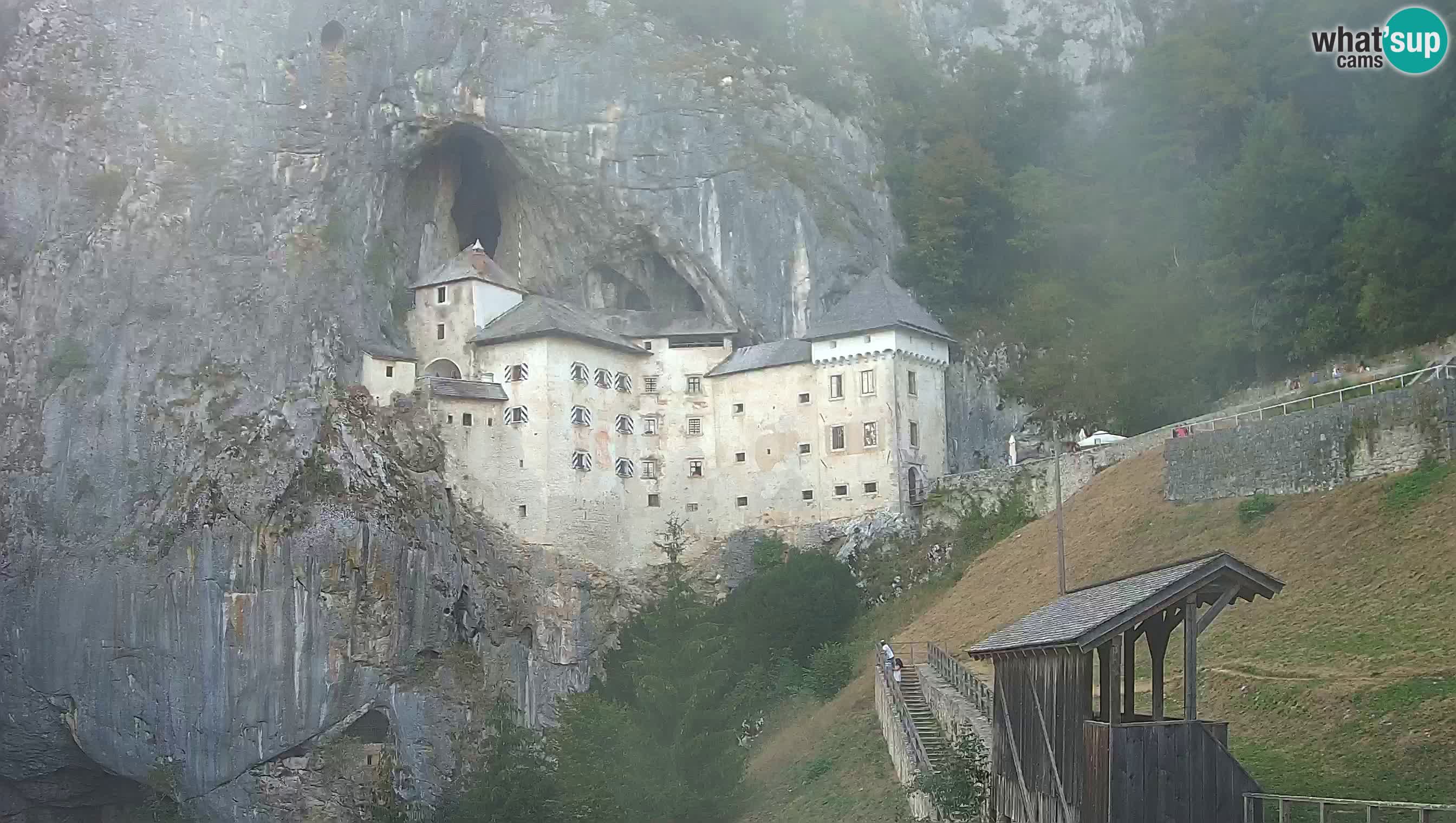 Live Webcam Höhlenburg Predjama – Postojna – Slowenien