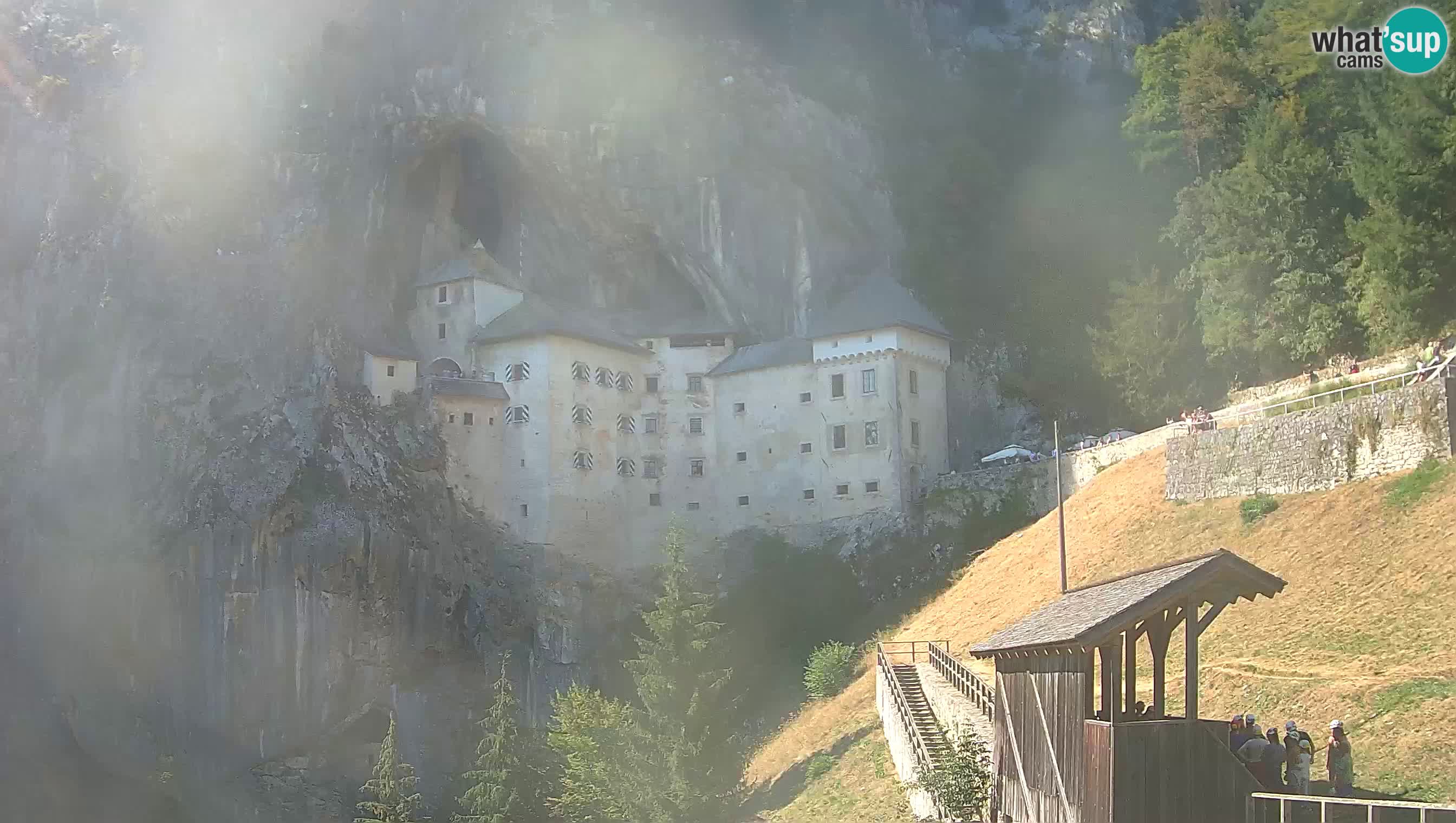 Live Webcam Predjamski grad – Predjama Castle – Postojna – Slovenia