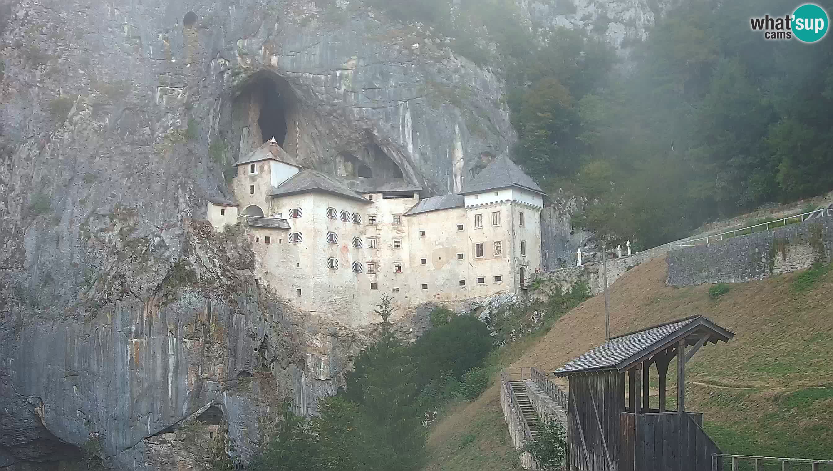 Web kamera Predjamski dvorac – Postojna – Slovenija