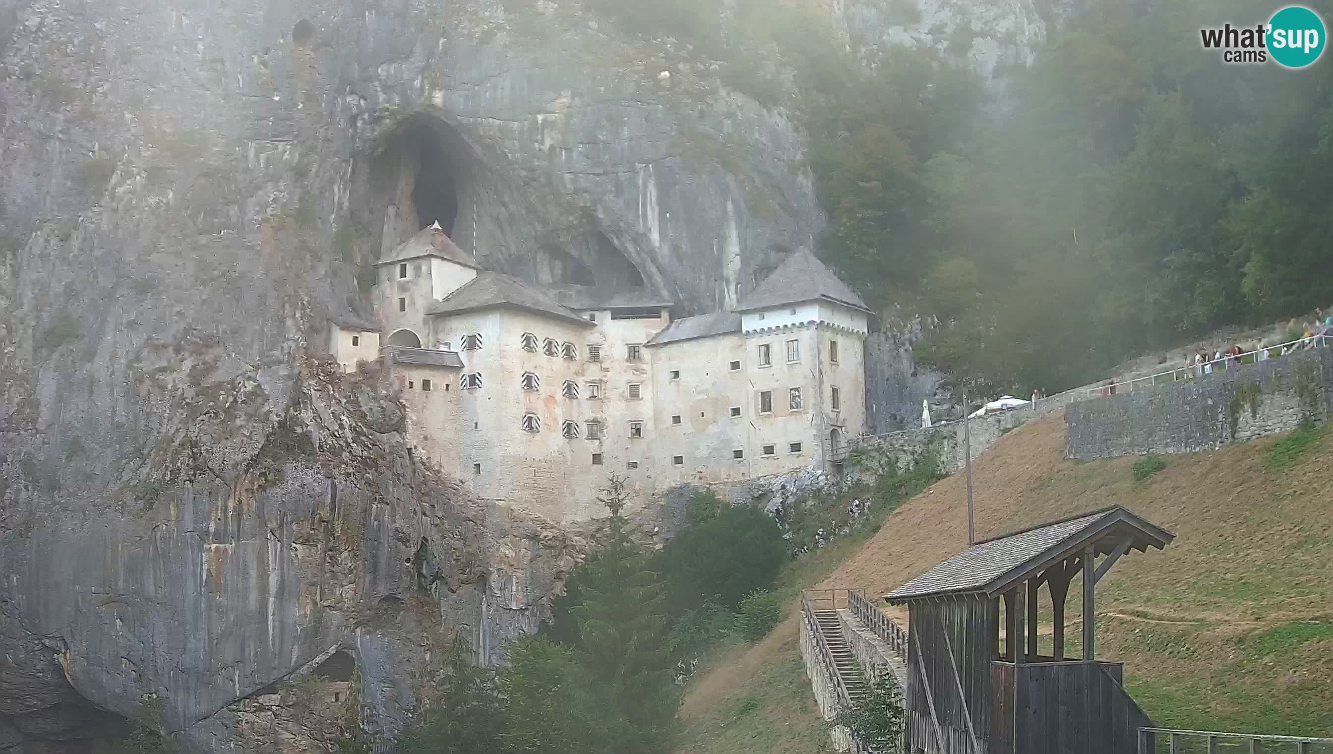 Live Webcam Grad Predjama – Château de Predjama – Postojna – Slovénie