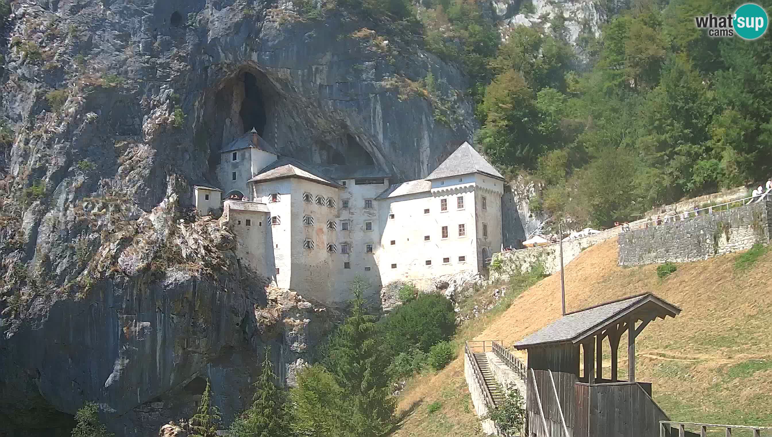 Live Webcam Höhlenburg Predjama – Postojna – Slowenien