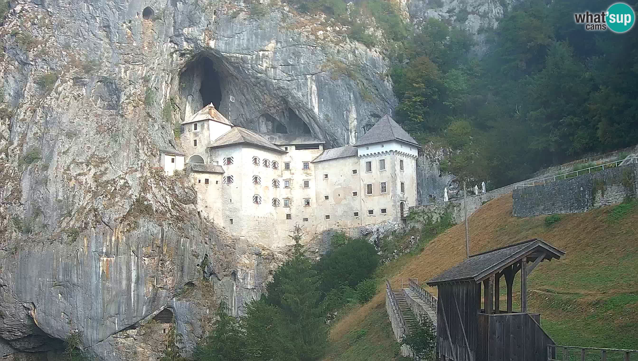 Live Webcam Höhlenburg Predjama – Postojna – Slowenien