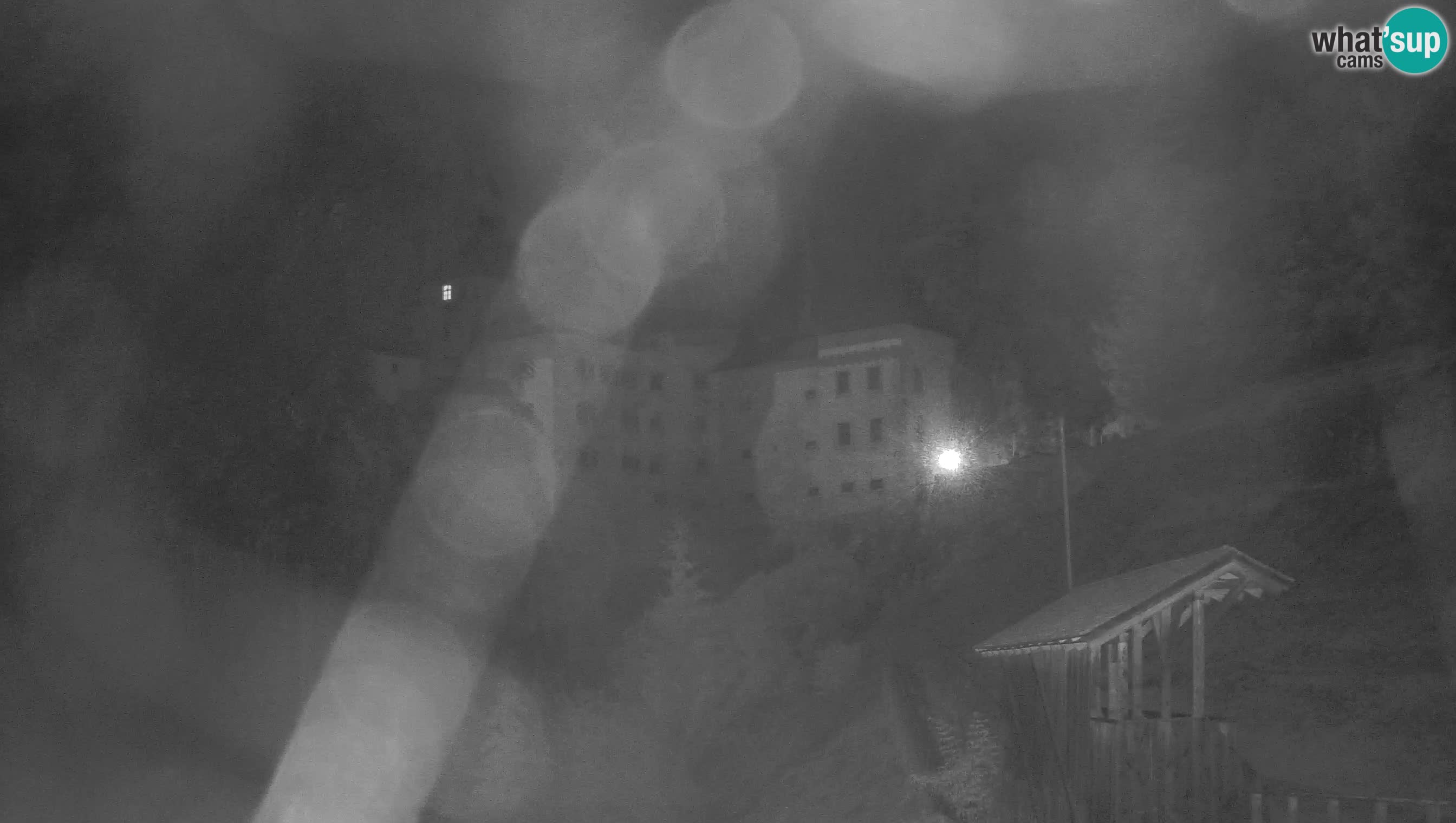 Live Webcam Grad Predjama – Château de Predjama – Postojna – Slovénie
