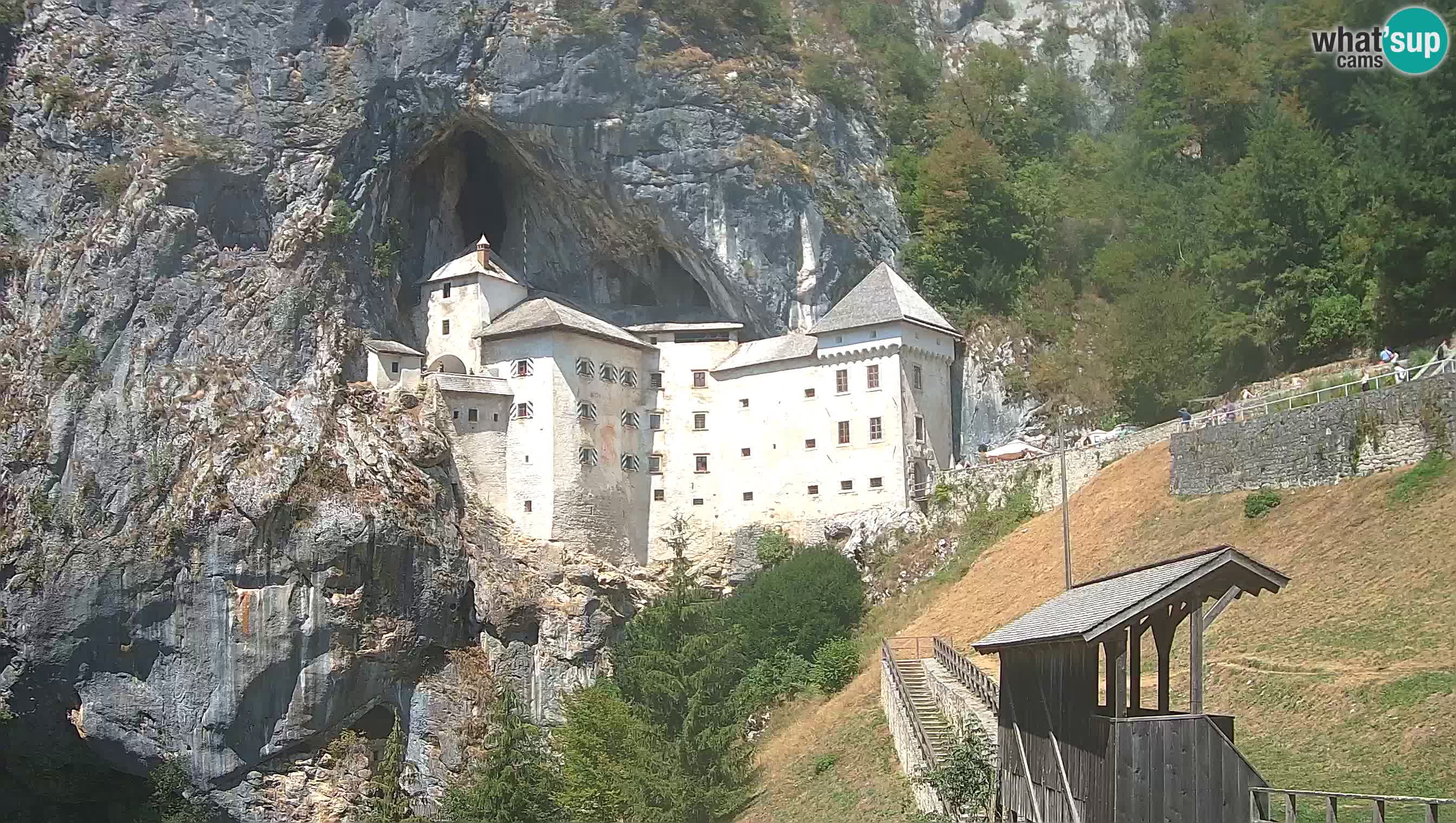 Live Webcam Höhlenburg Predjama – Postojna – Slowenien