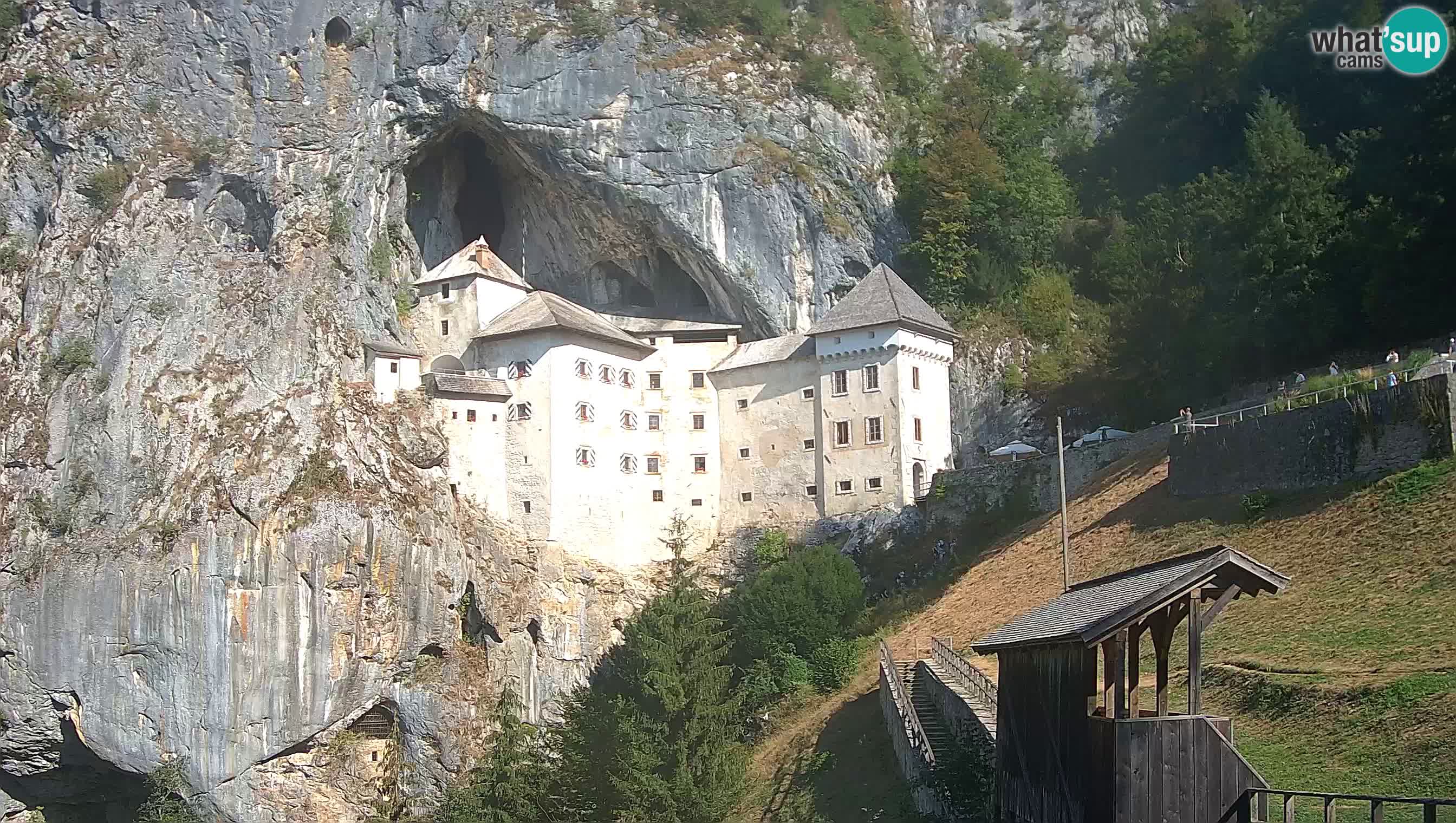Live Webcam Höhlenburg Predjama – Postojna – Slowenien