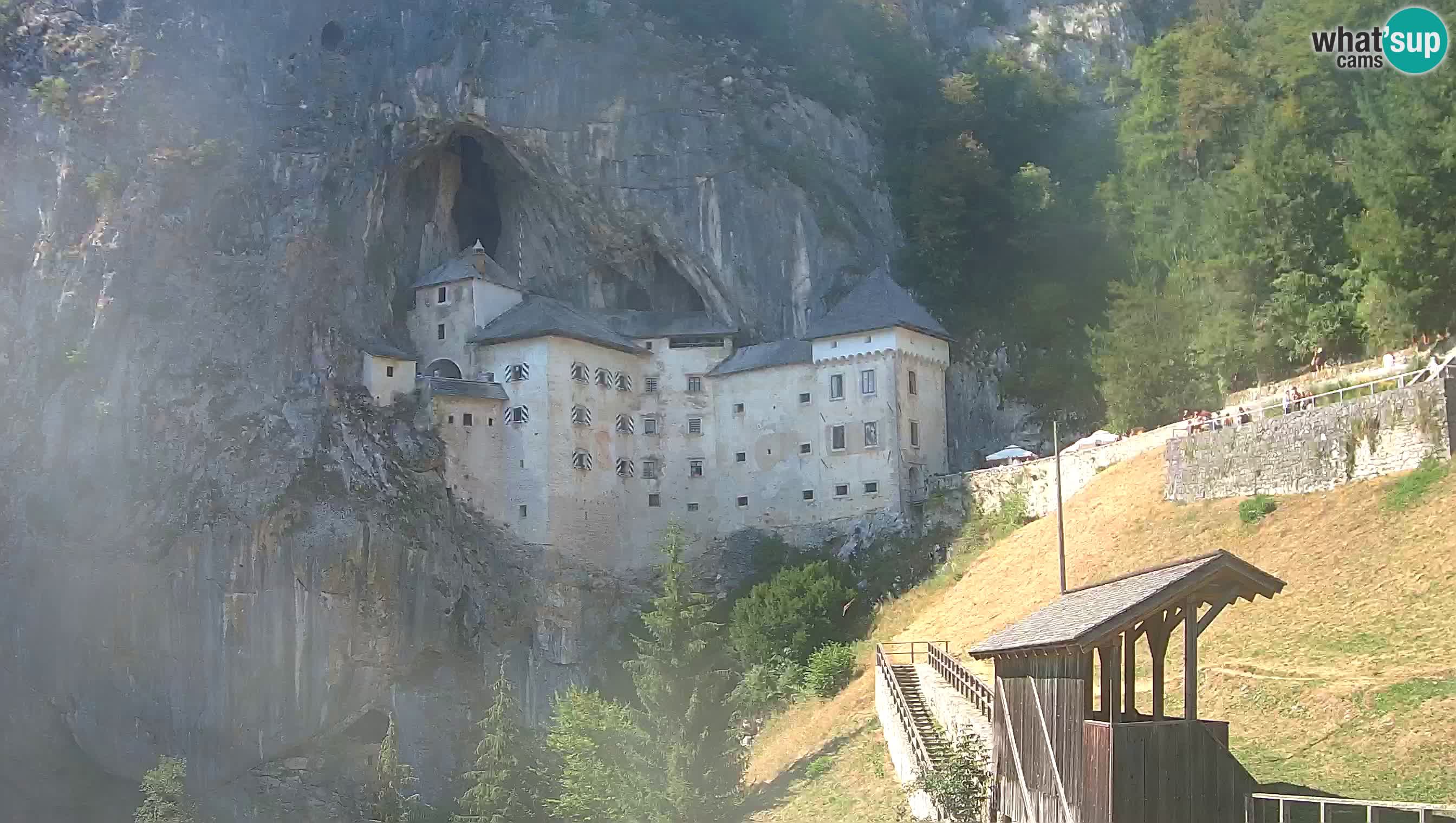 Live Webcam Predjamski grad – Predjama Castle – Postojna – Slovenia