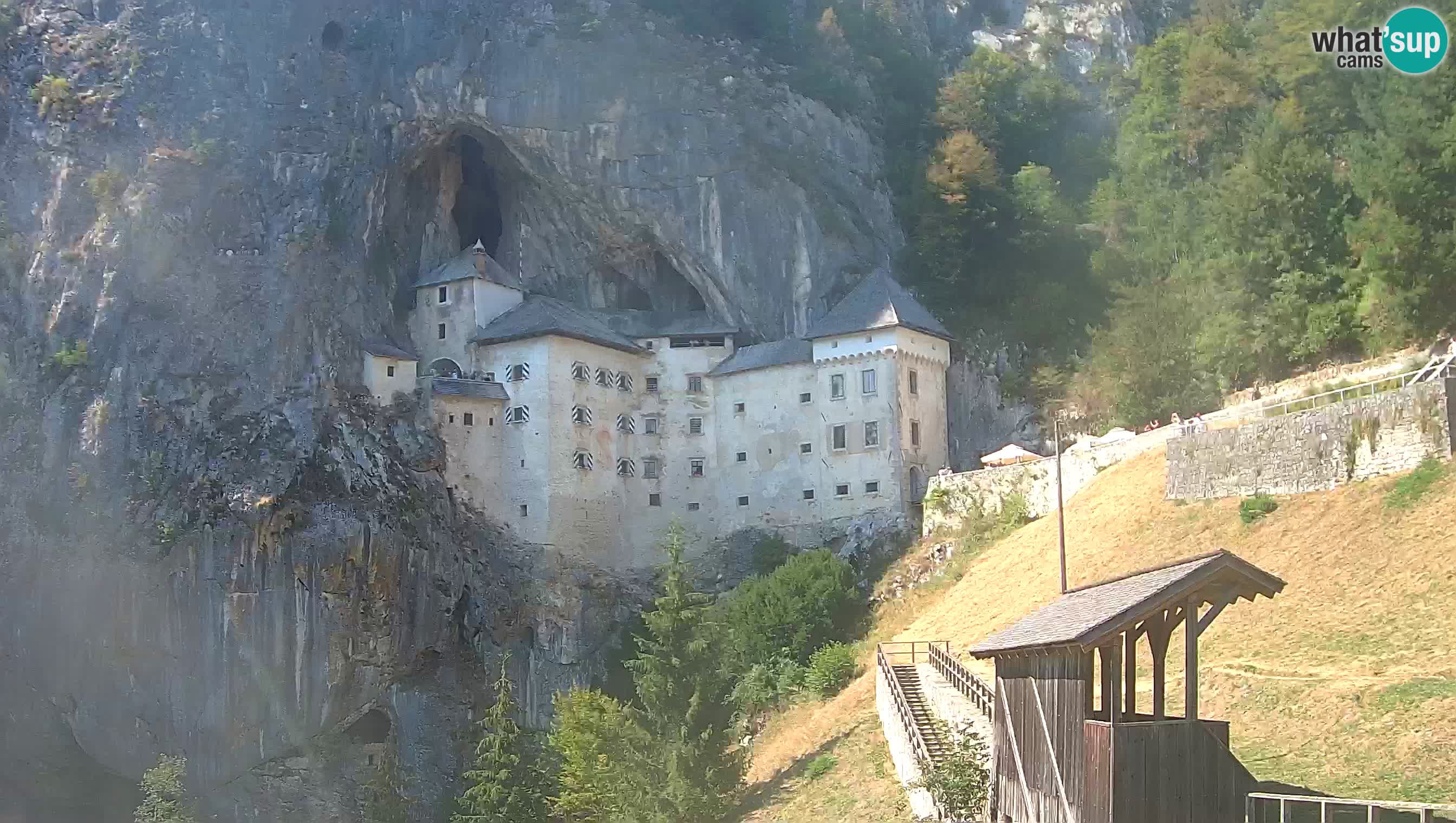 Live Webcam Predjamski grad – Predjama Castle – Postojna – Slovenia