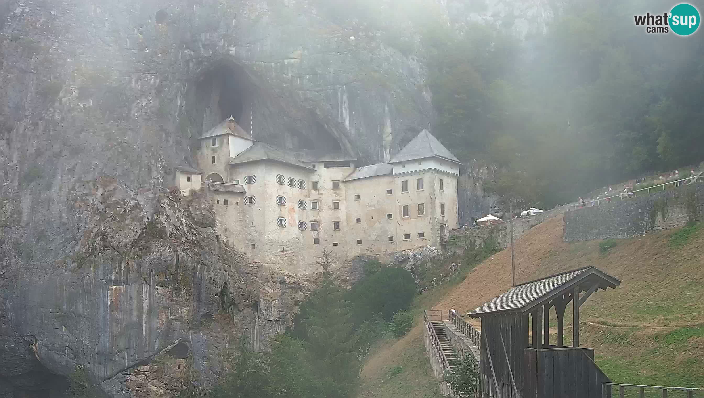 Live Webcam Höhlenburg Predjama – Postojna – Slowenien