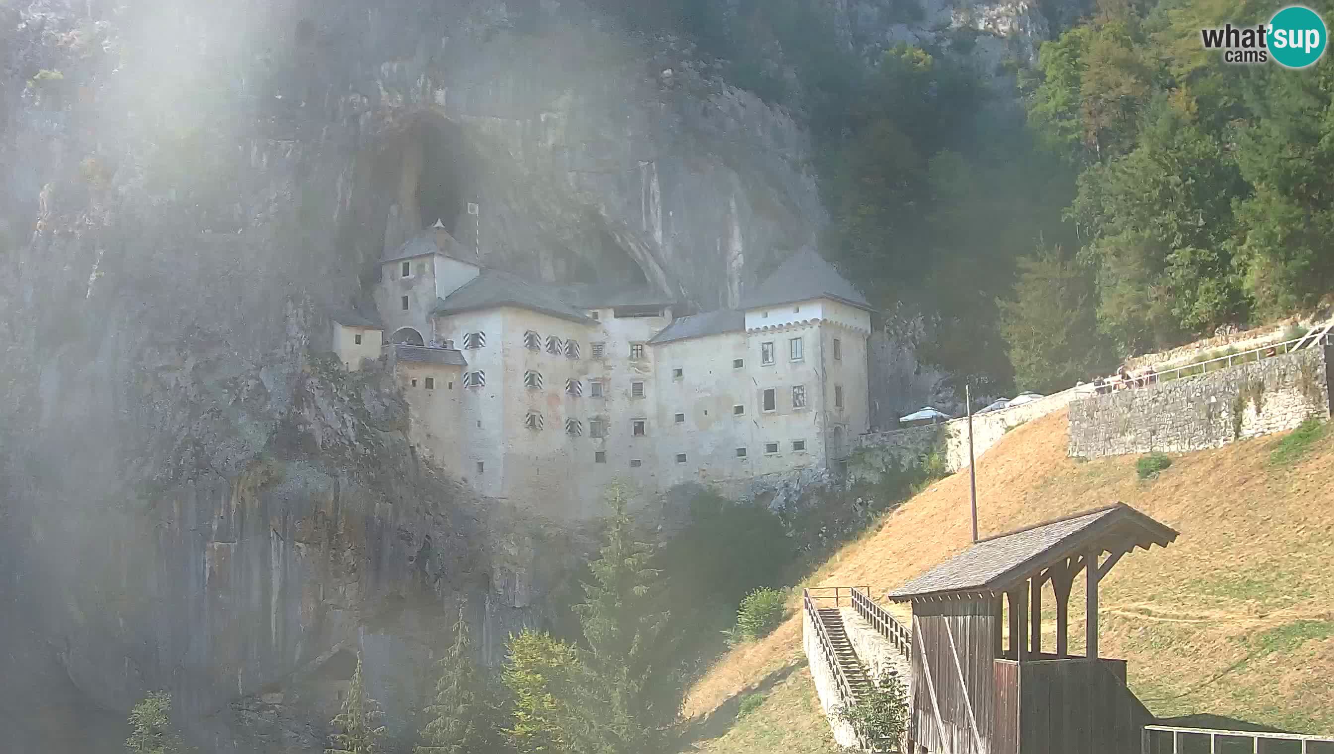 Live Webcam Castello di Predjama – Postumia – Slovenia