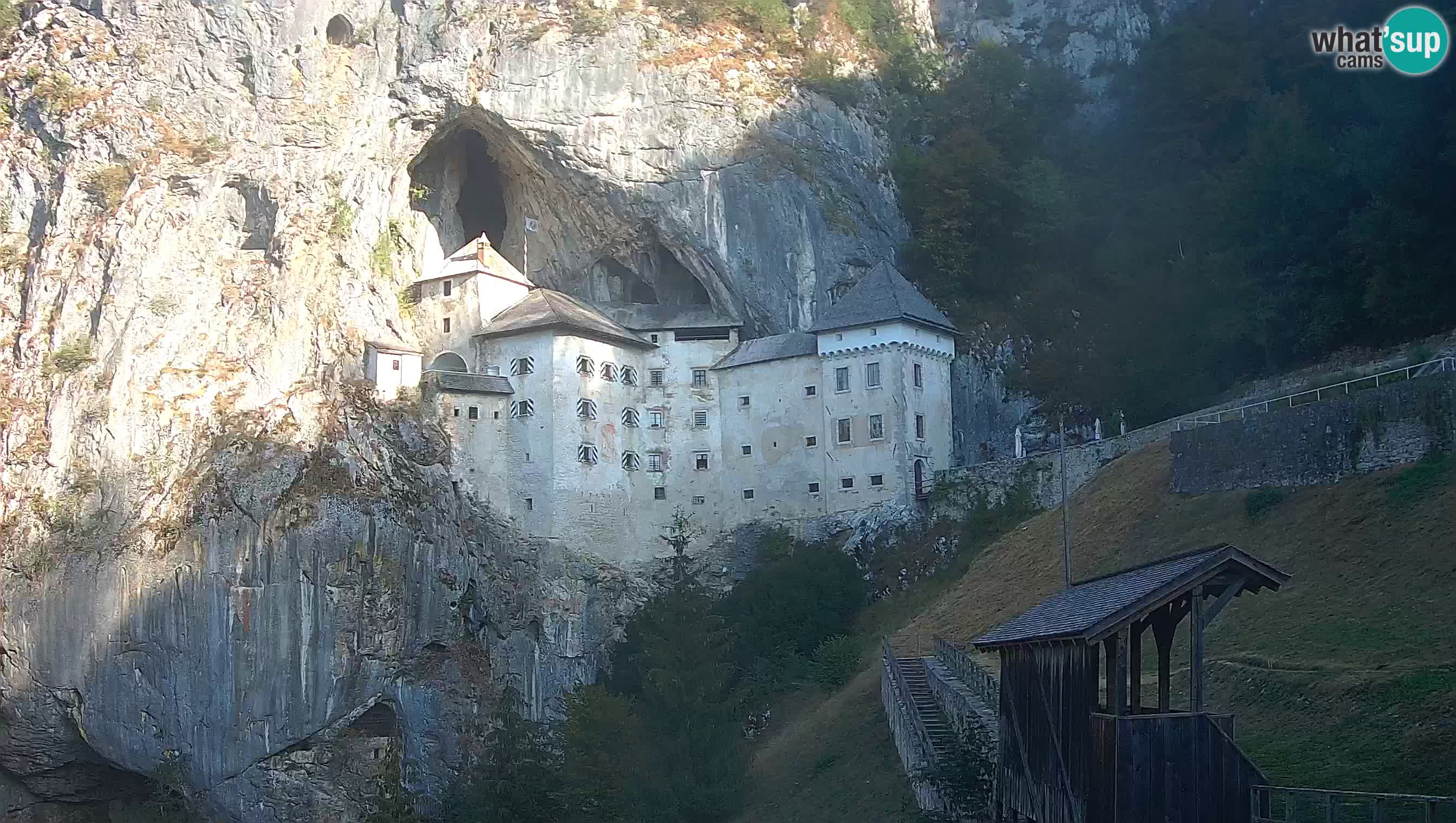 Web kamera Predjamski dvorac – Postojna – Slovenija