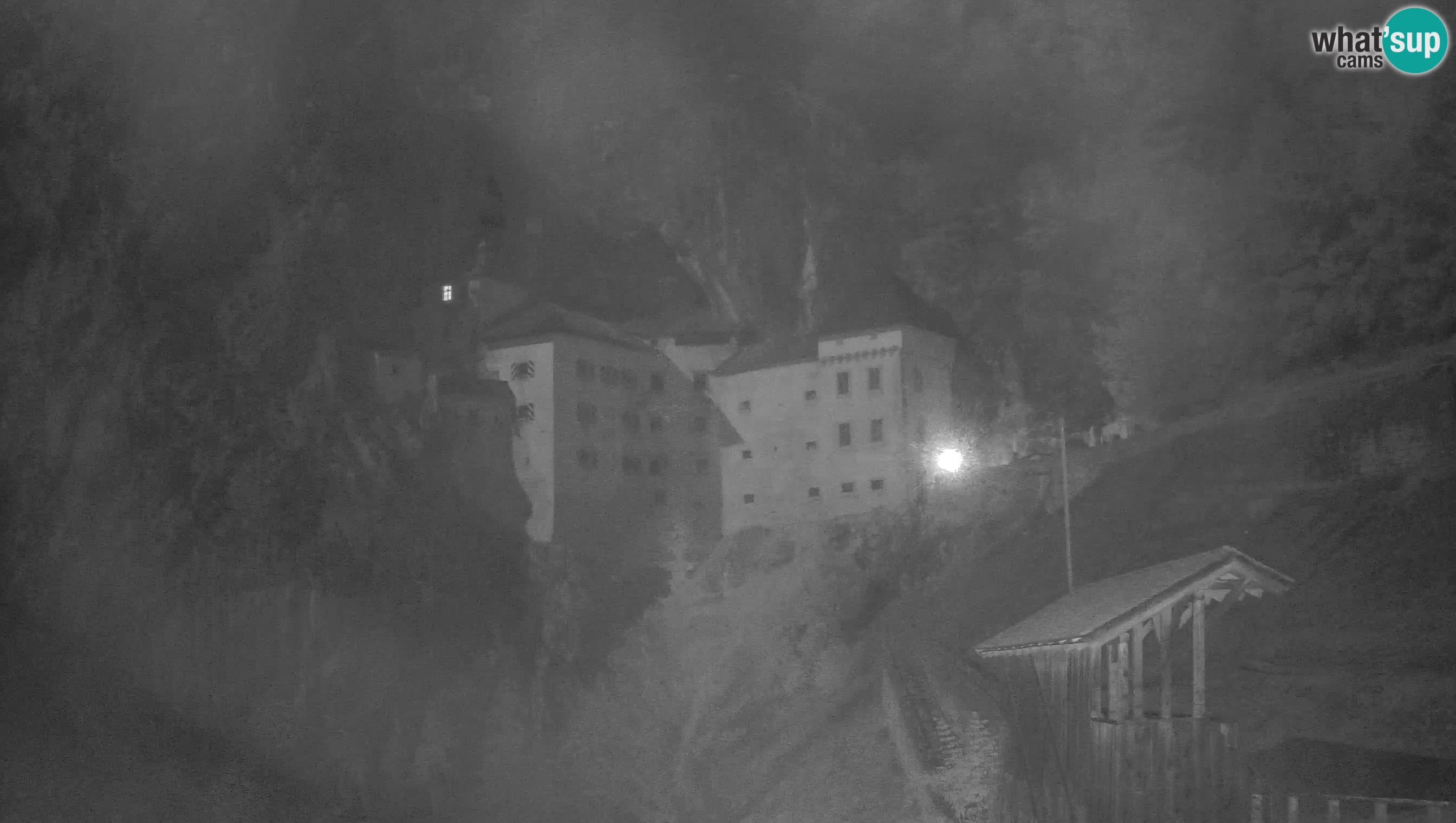 Live Webcam Höhlenburg Predjama – Postojna – Slowenien